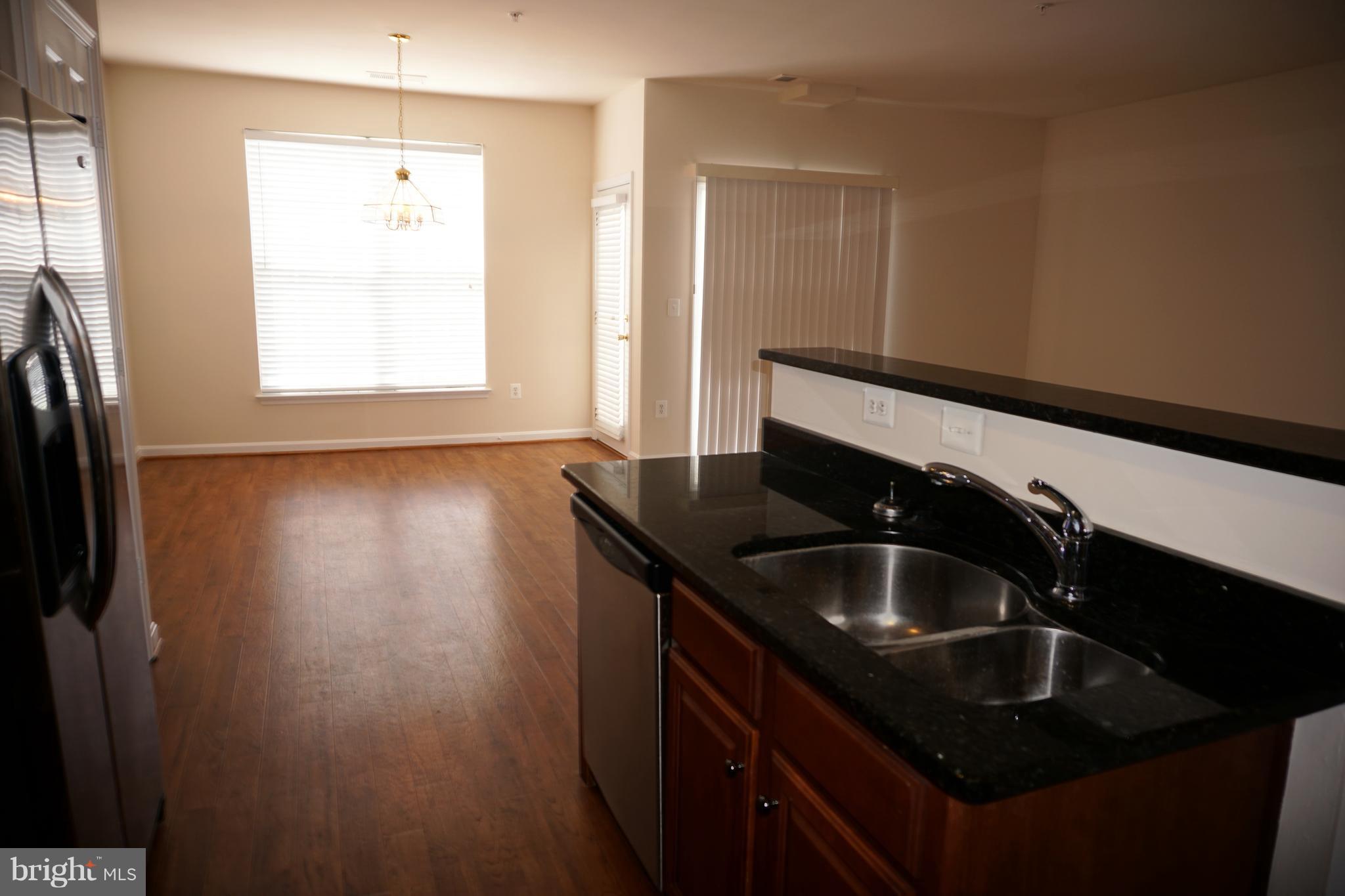 POWELLS RUN VILLAGE COND - Residential