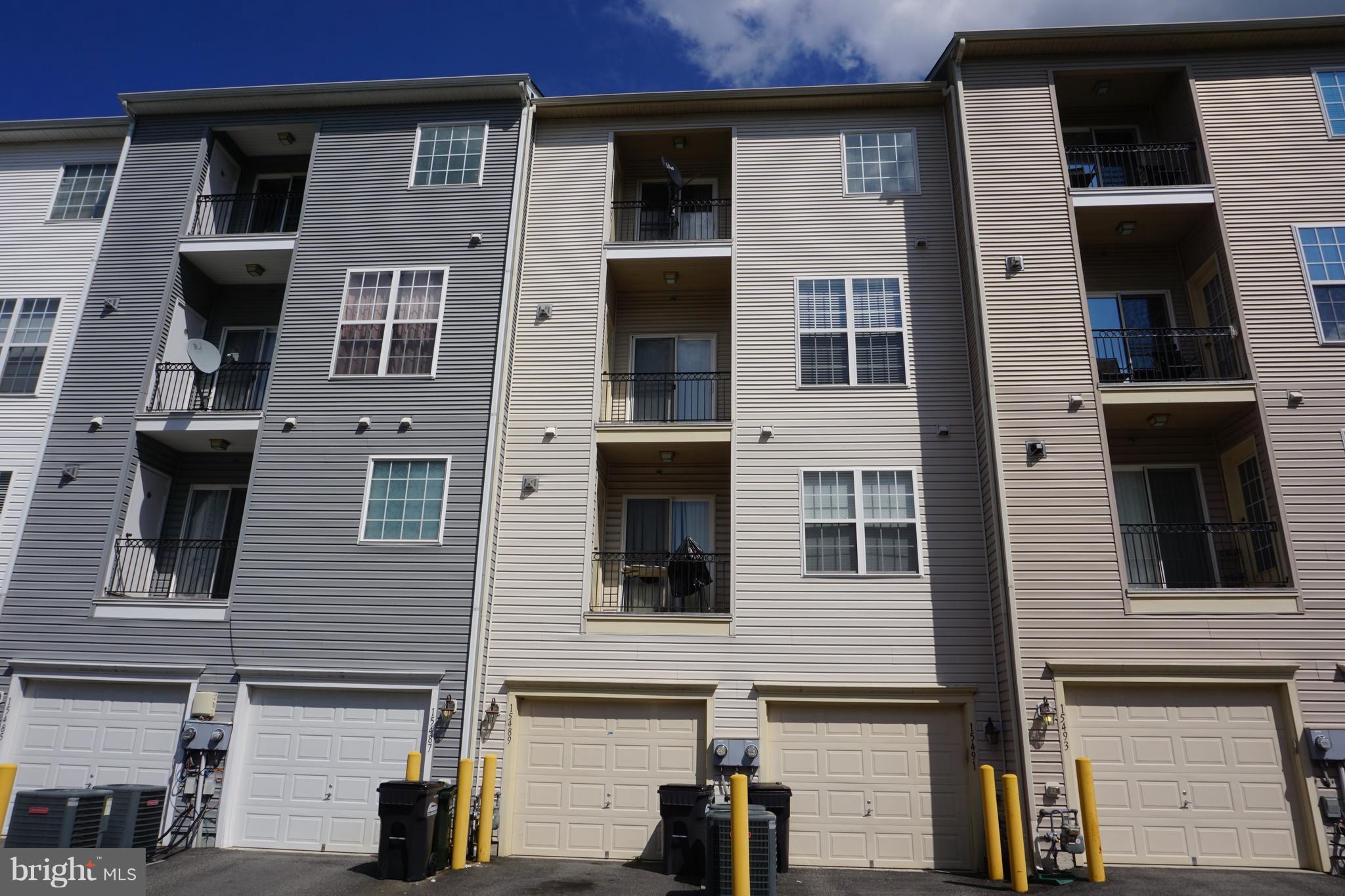 POWELLS RUN VILLAGE COND - Residential