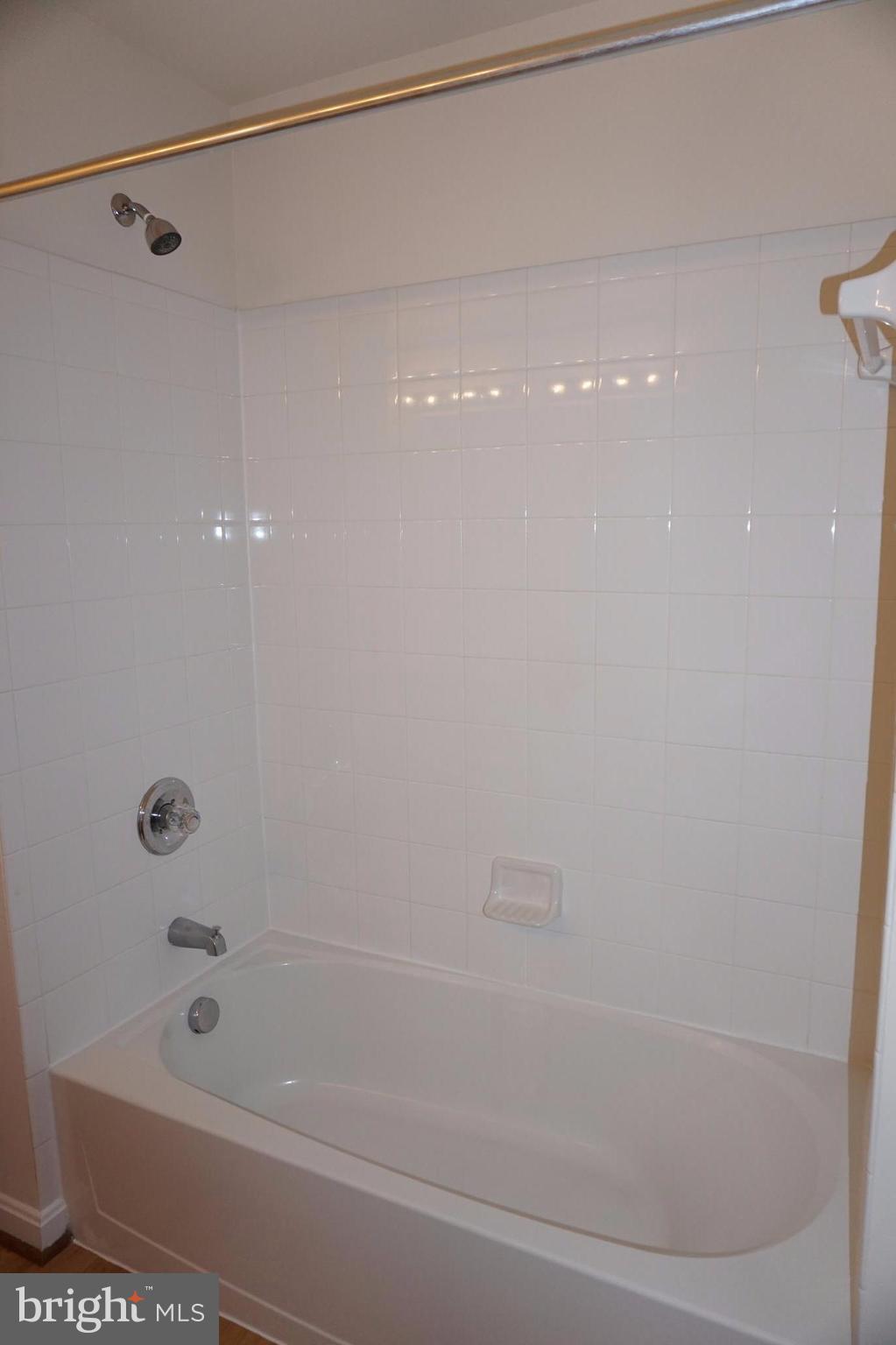 POWELLS RUN VILLAGE COND - Residential