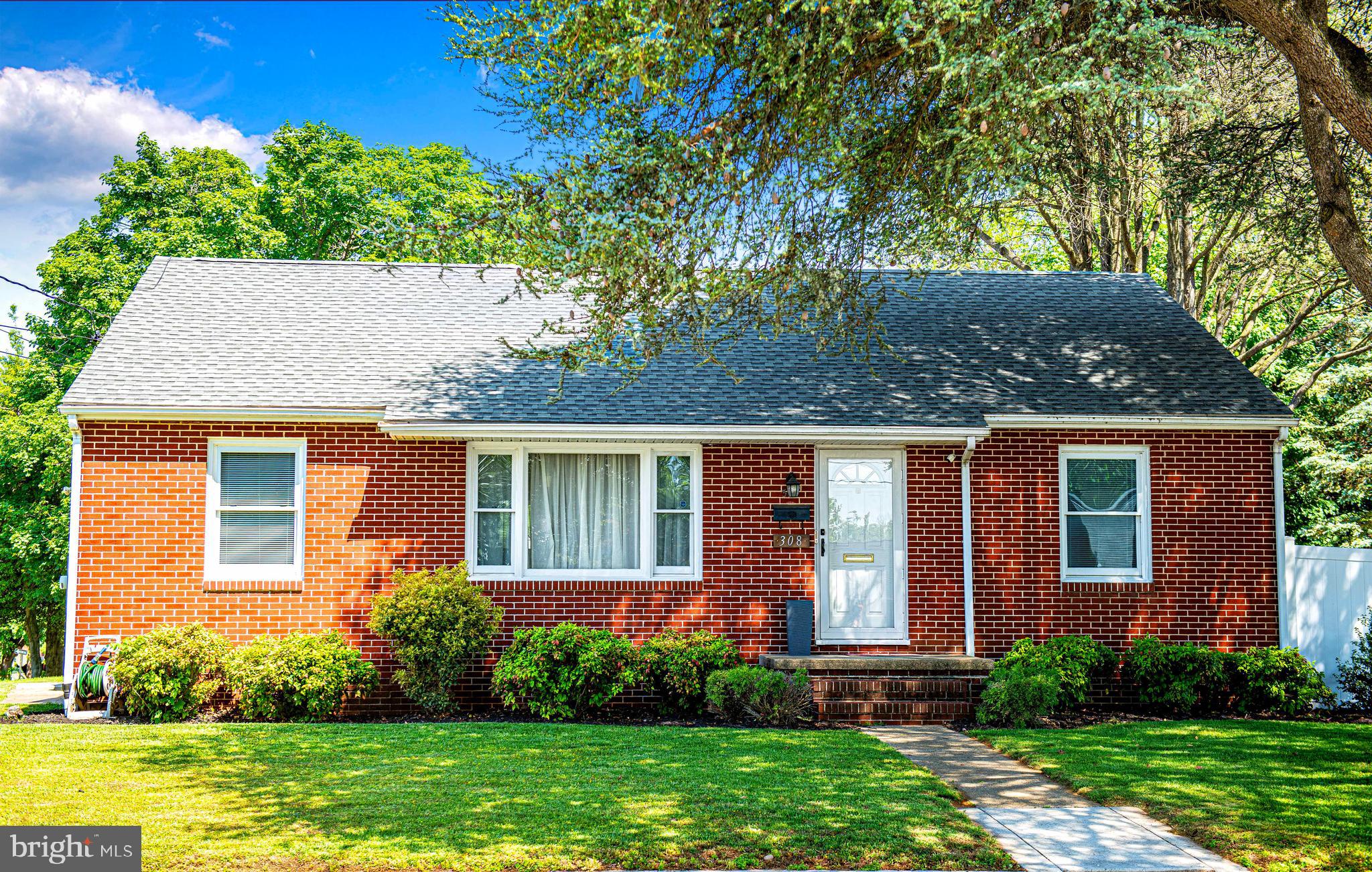308 FULFORD AVENUE
