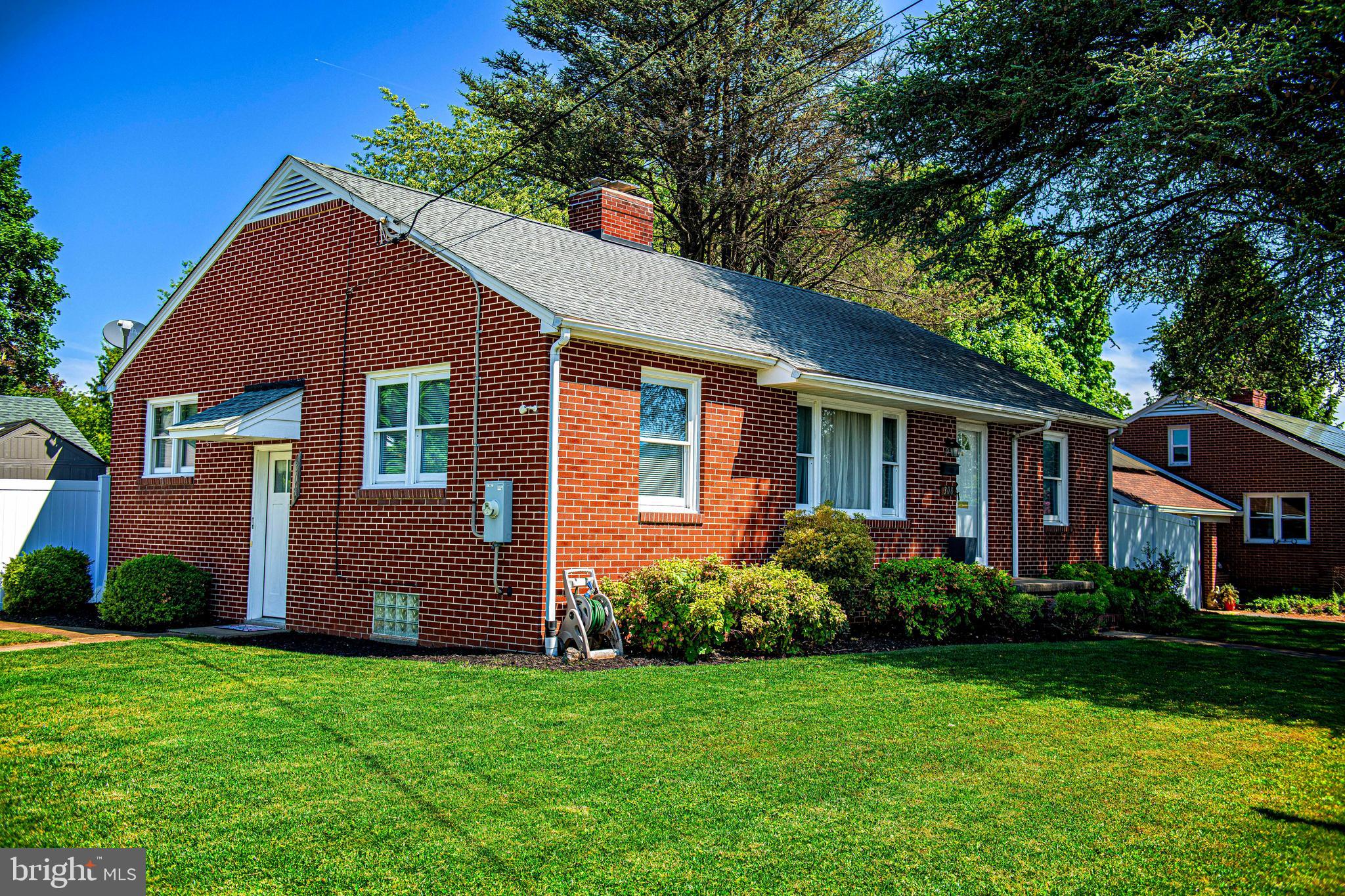 308 FULFORD AVENUE