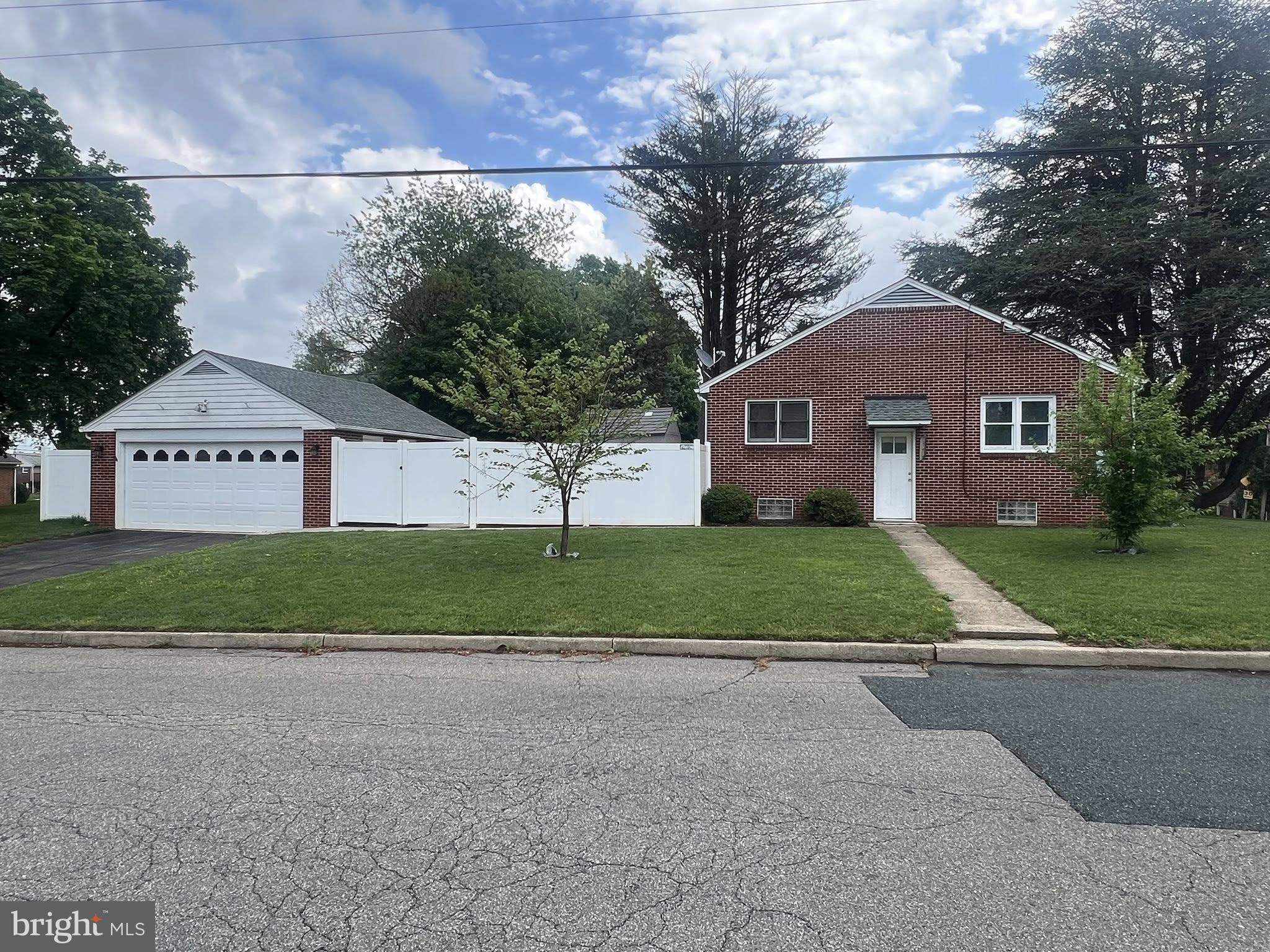 308 FULFORD AVENUE