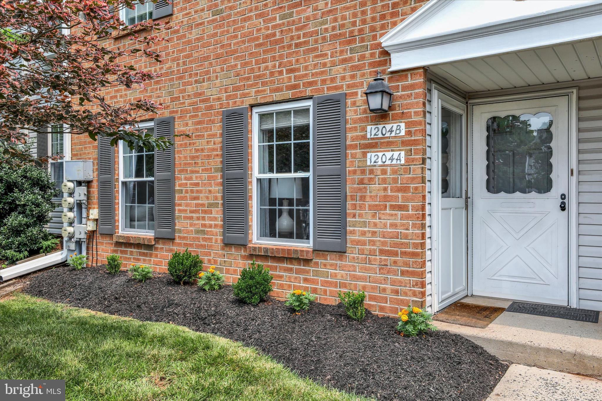 1204 CROSSHILL COURT A