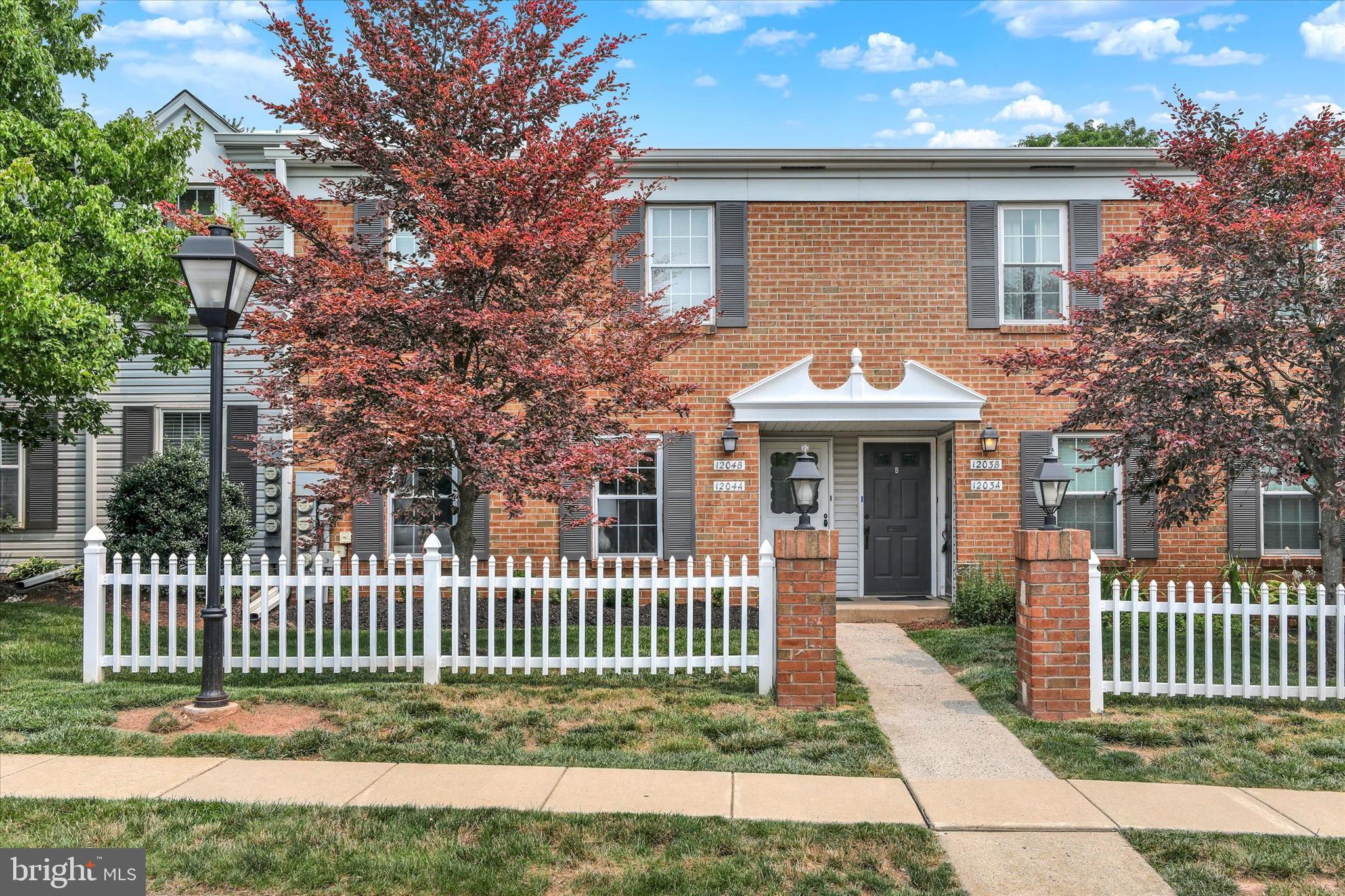 1204 CROSSHILL COURT A