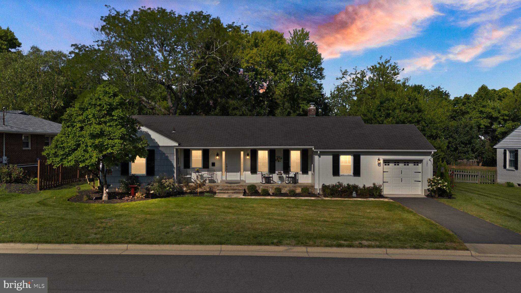 131 WOODBERRY ROAD NE