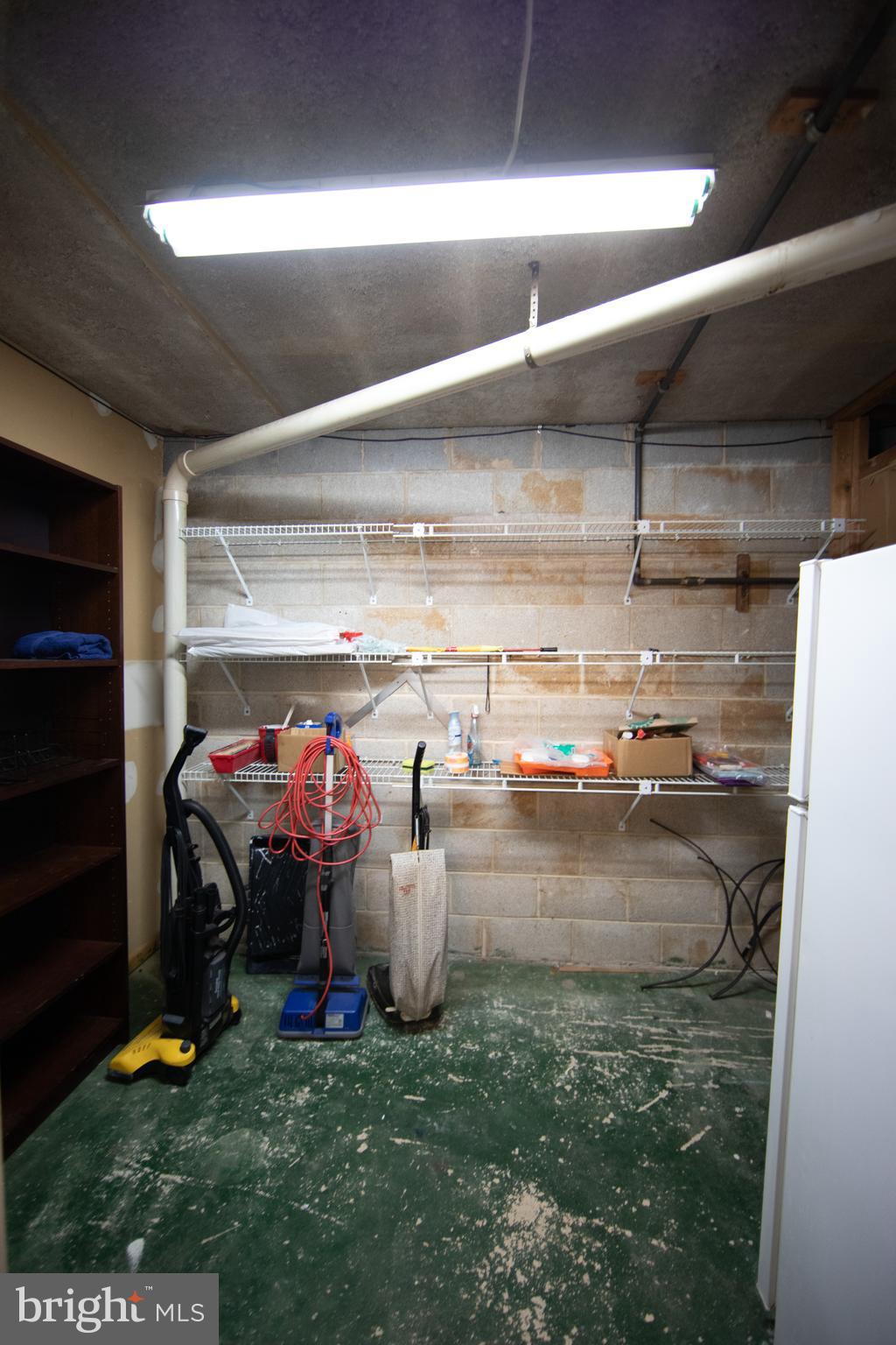 SUMMIT HOUSE - Residential