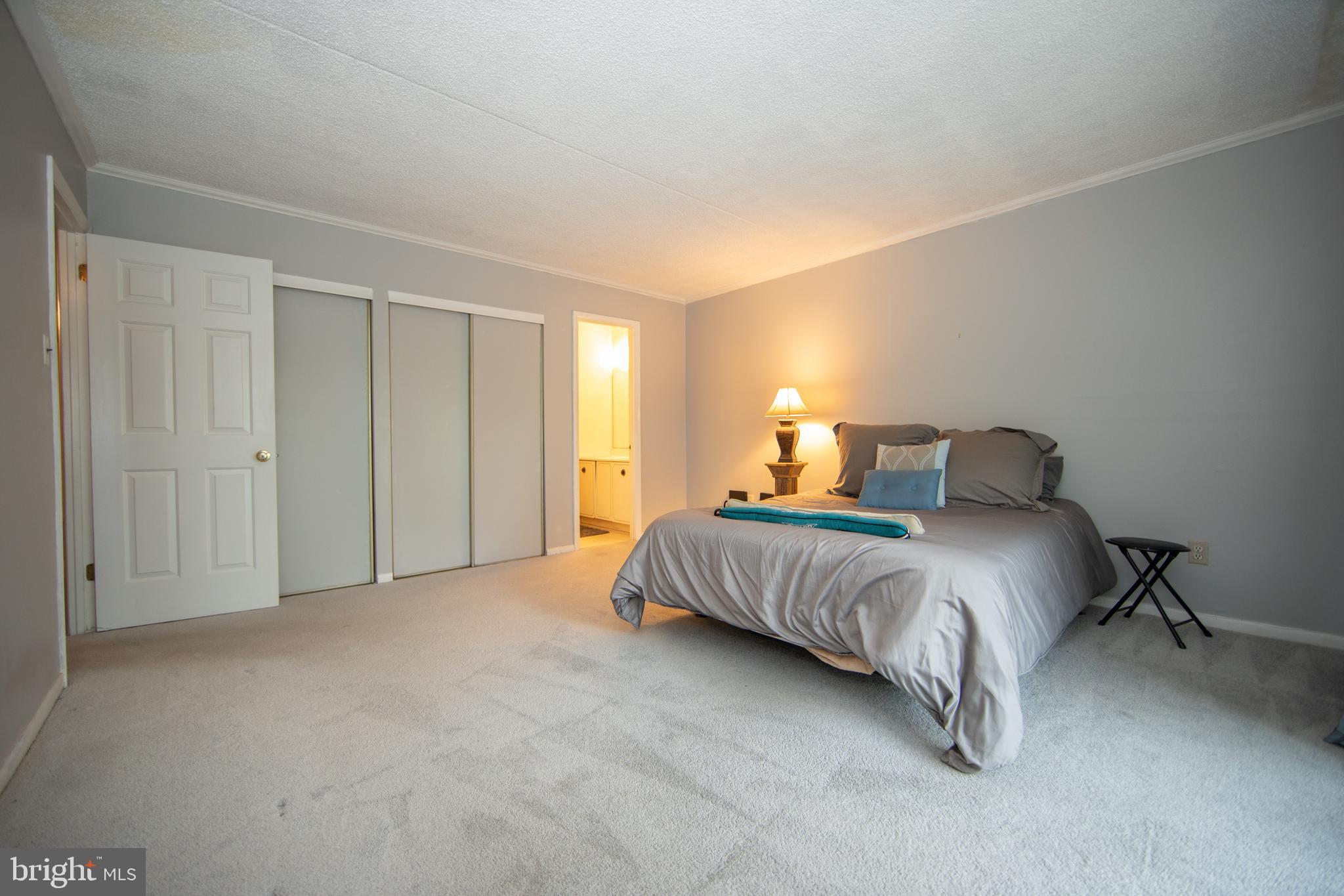 SUMMIT HOUSE - Residential