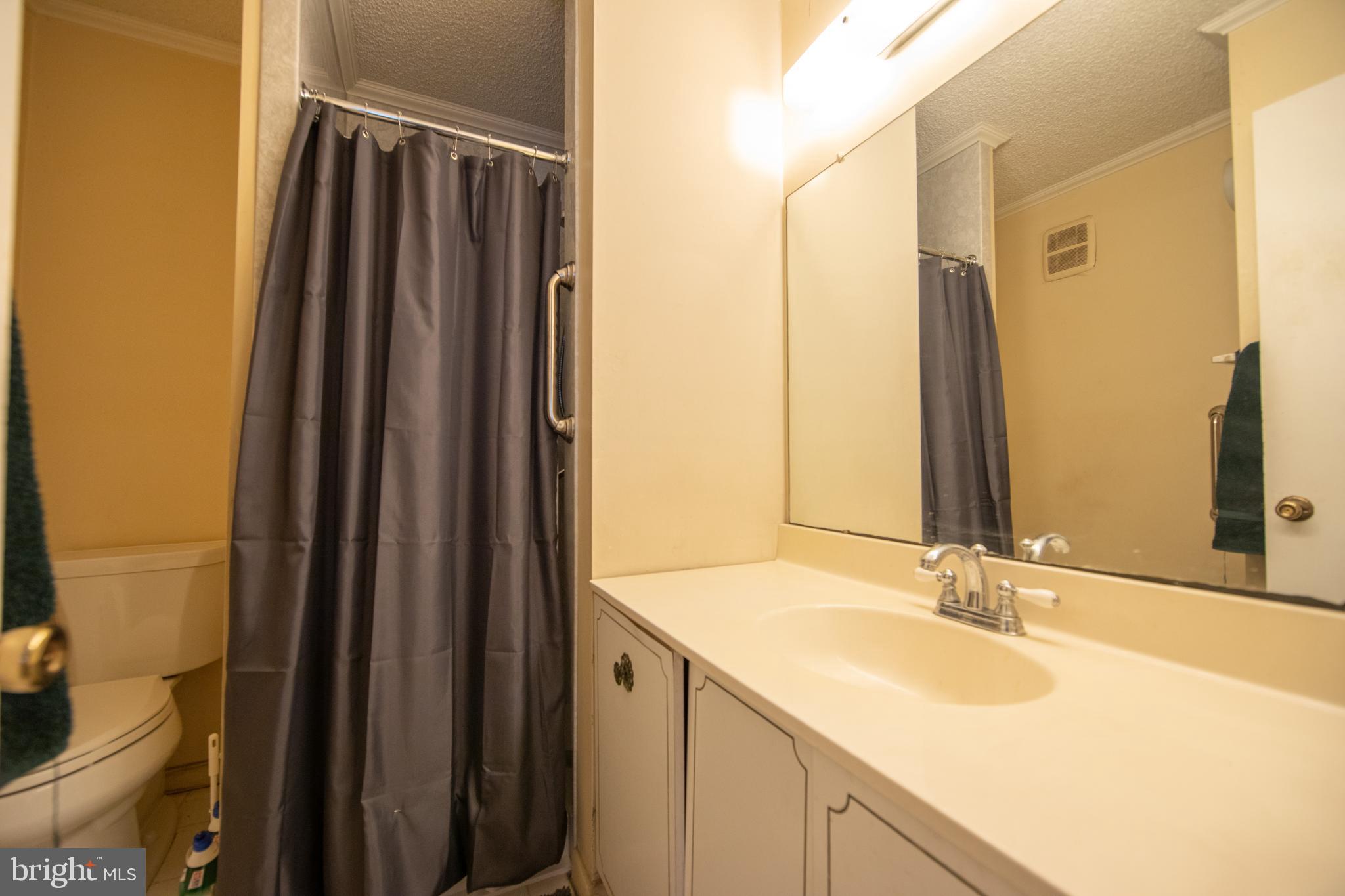 SUMMIT HOUSE - Residential