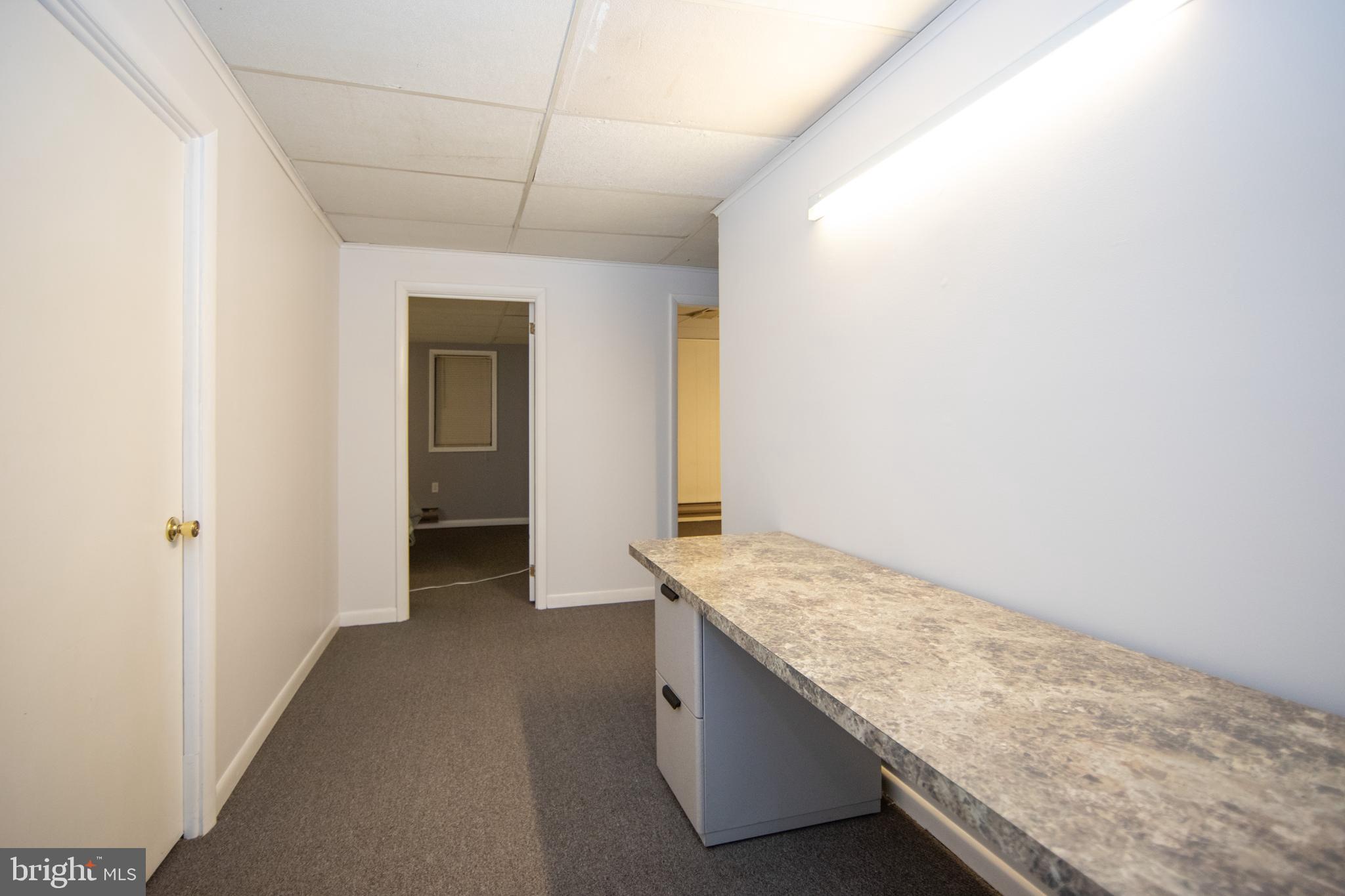 SUMMIT HOUSE - Residential