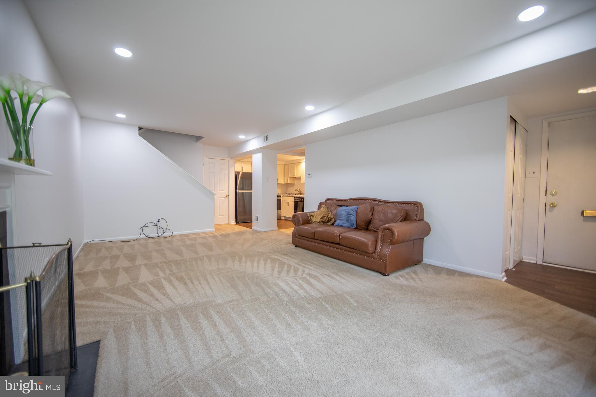 SUMMIT HOUSE - Residential