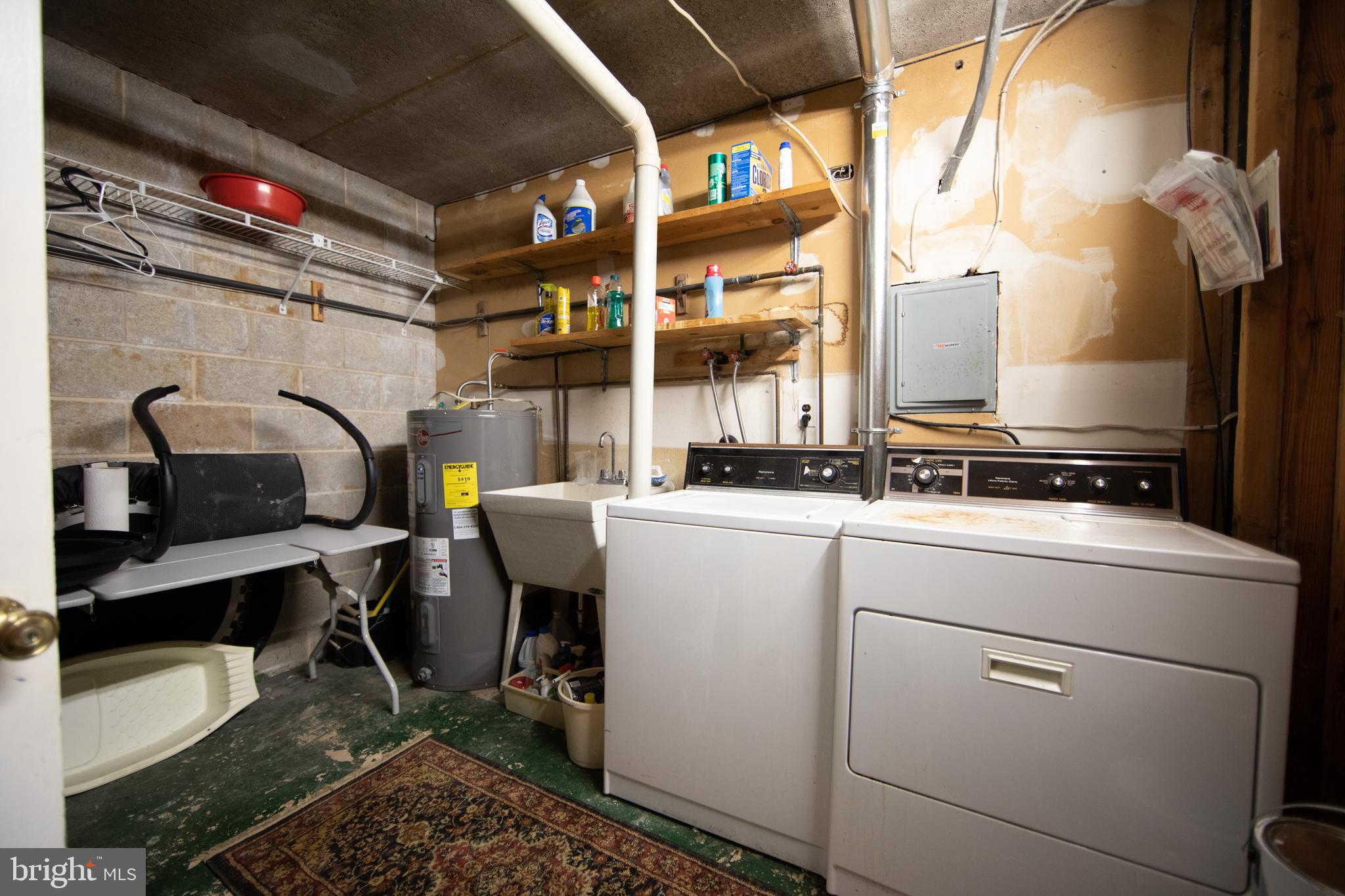 SUMMIT HOUSE - Residential