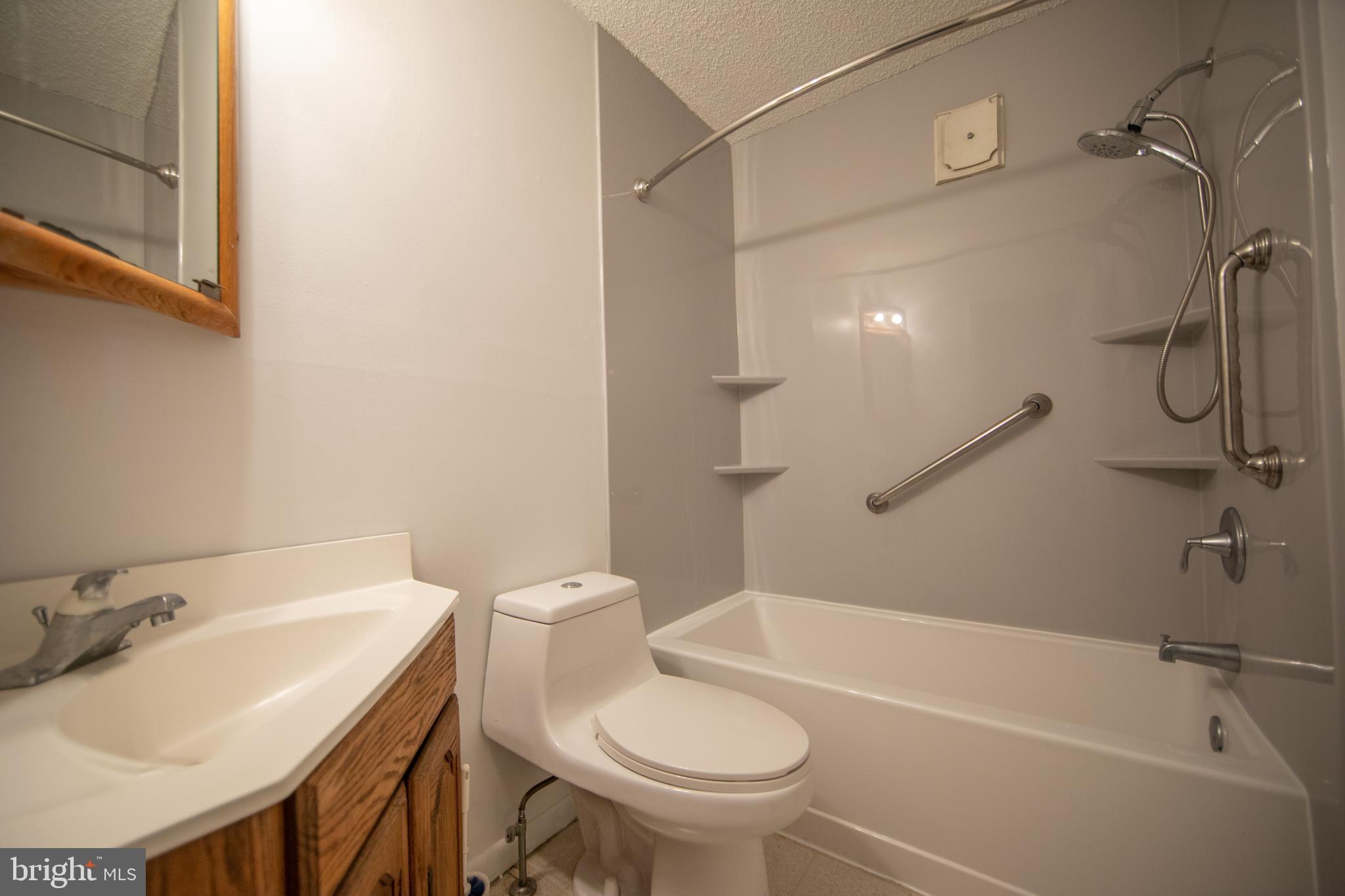 SUMMIT HOUSE - Residential