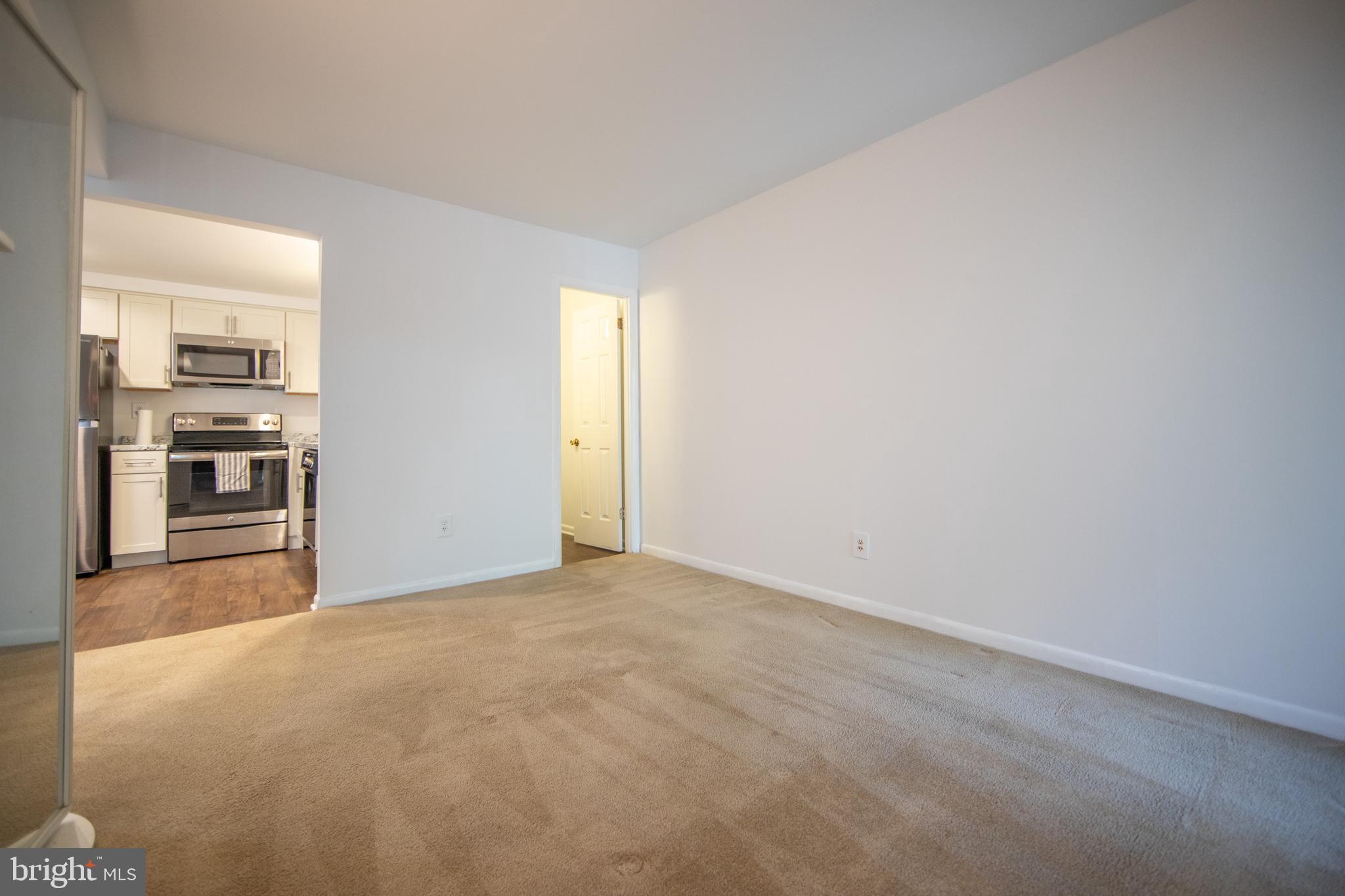 SUMMIT HOUSE - Residential