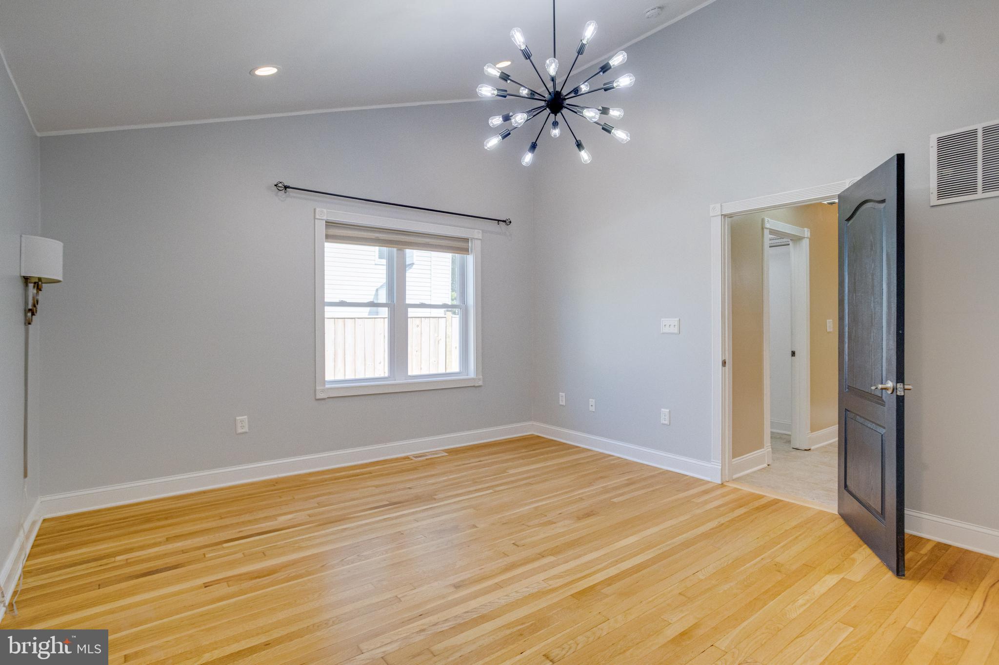 CHELTENHAM WOODS - Residential