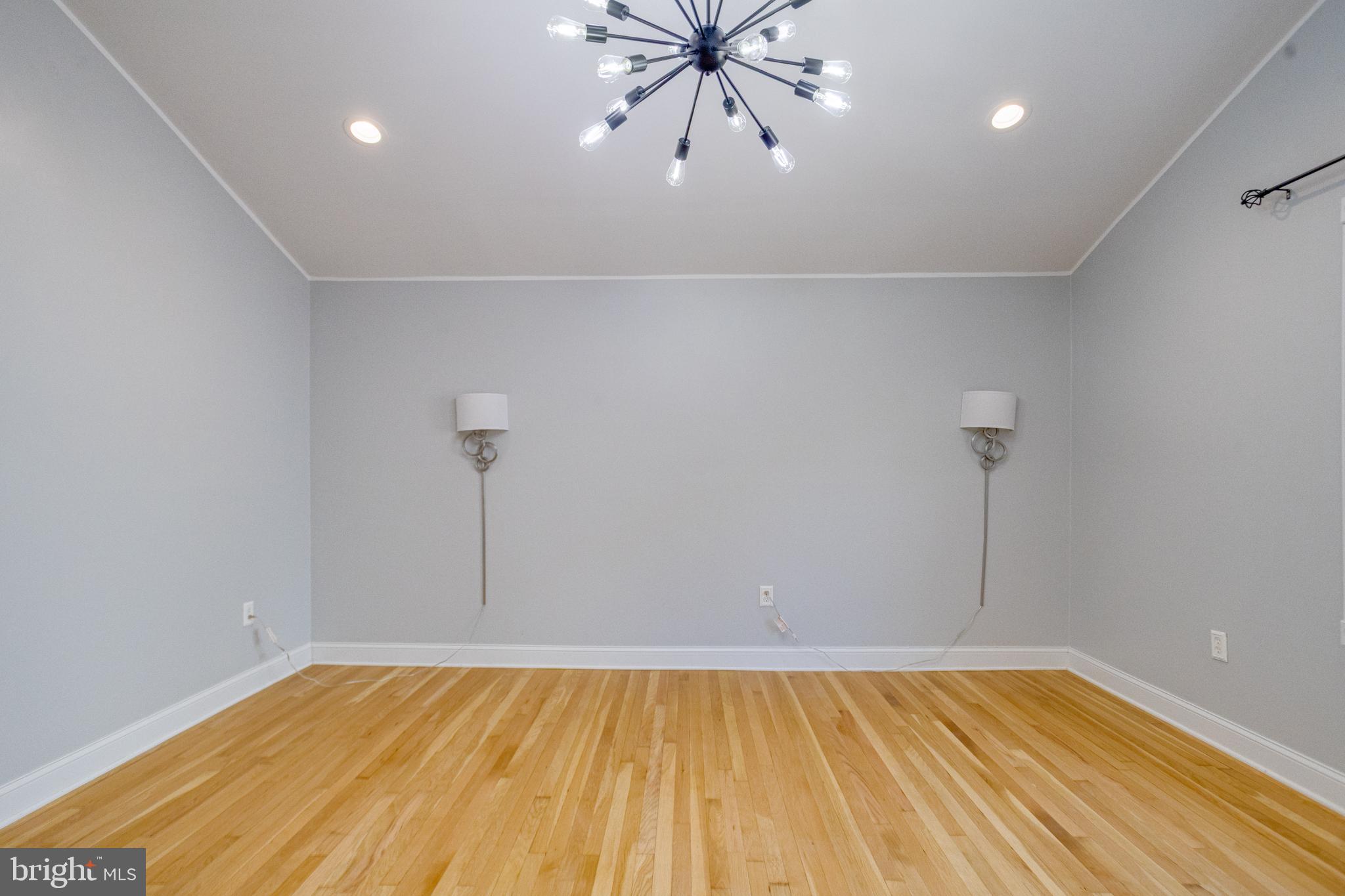 CHELTENHAM WOODS - Residential