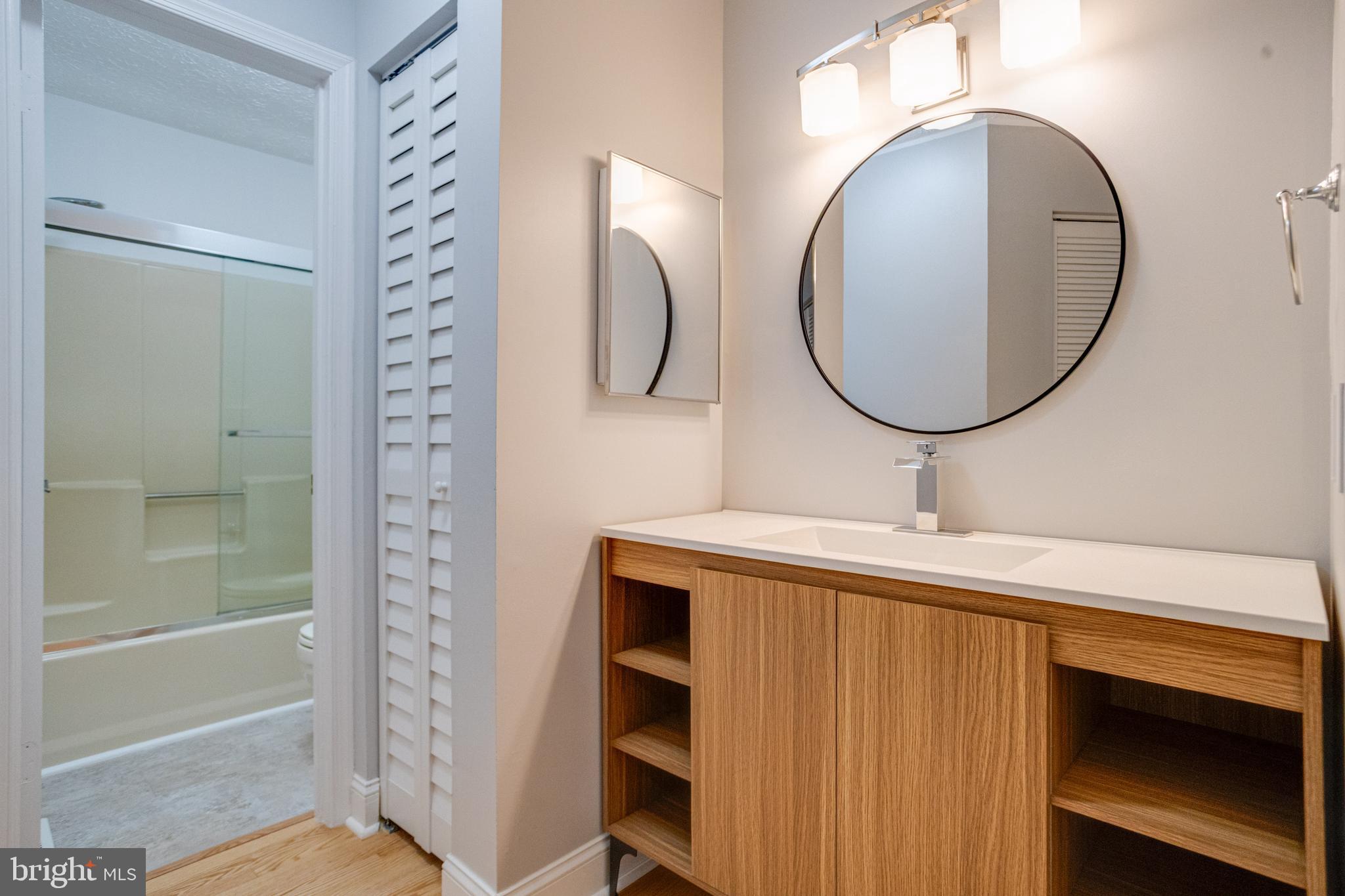 CHELTENHAM WOODS - Residential