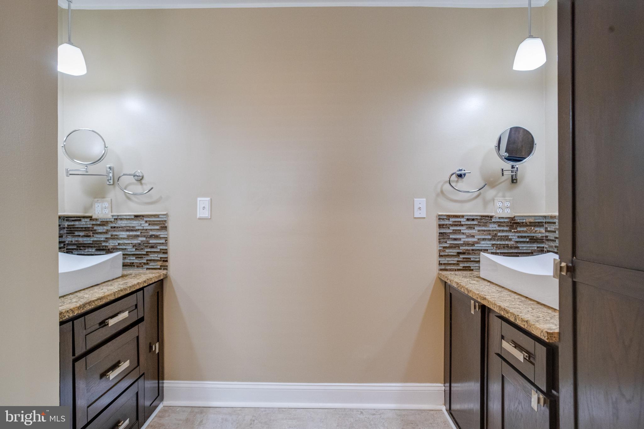 CHELTENHAM WOODS - Residential