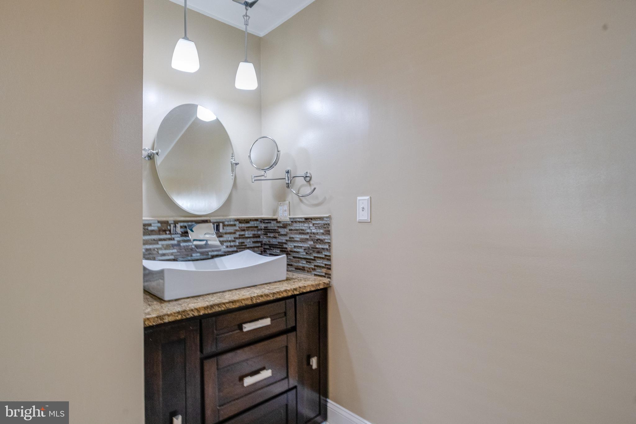 CHELTENHAM WOODS - Residential