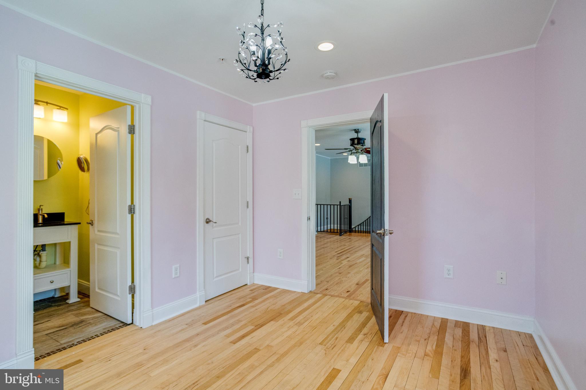 CHELTENHAM WOODS - Residential