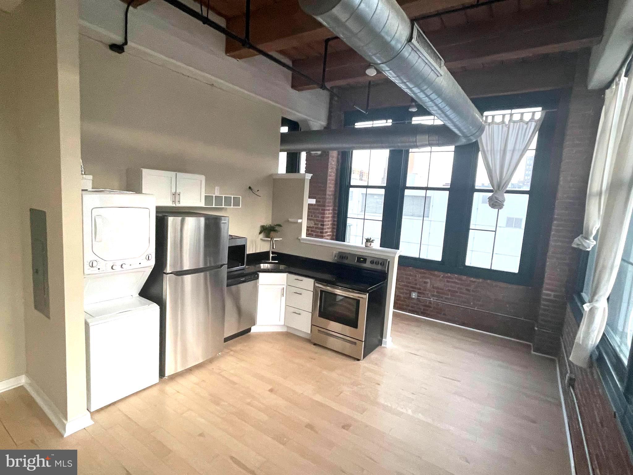 Stunning Loft in the middle of it all.
Recently remodeled with new kitchen, new floors, WASHER/DRYER & BALCONY.
Storage under the lofted bedroom
Building offers 24 hr video surveillance
Gate FOB Access
Concierge - delivers packages to your unit
Onsite Maintenance
Common Outdoor Area
Enjoy great restaurants, pubs, live entertainment and shopping. Just a block away from the Reading Terminal Market, the Pennsylvania Convention Center, the largest regional rail hub in Philadelphia, subway, busses, PATCO and the Naval Yard Shuttle. The new Trader Joe’s market is just two and a half blocks away and you will also be just around the corner from the Fashion District of Philadelphia offering shopping, dine-in movie theater, retro bowling alley, and artisanal dining experiences.