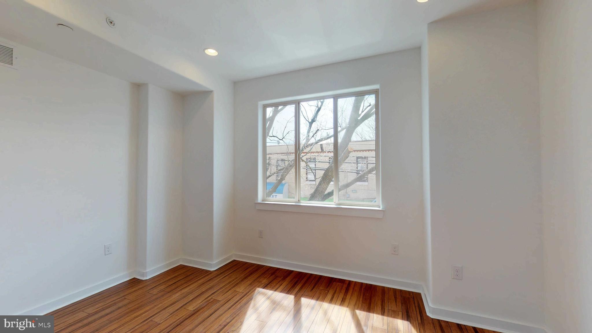 GRAYS FERRY - Residential