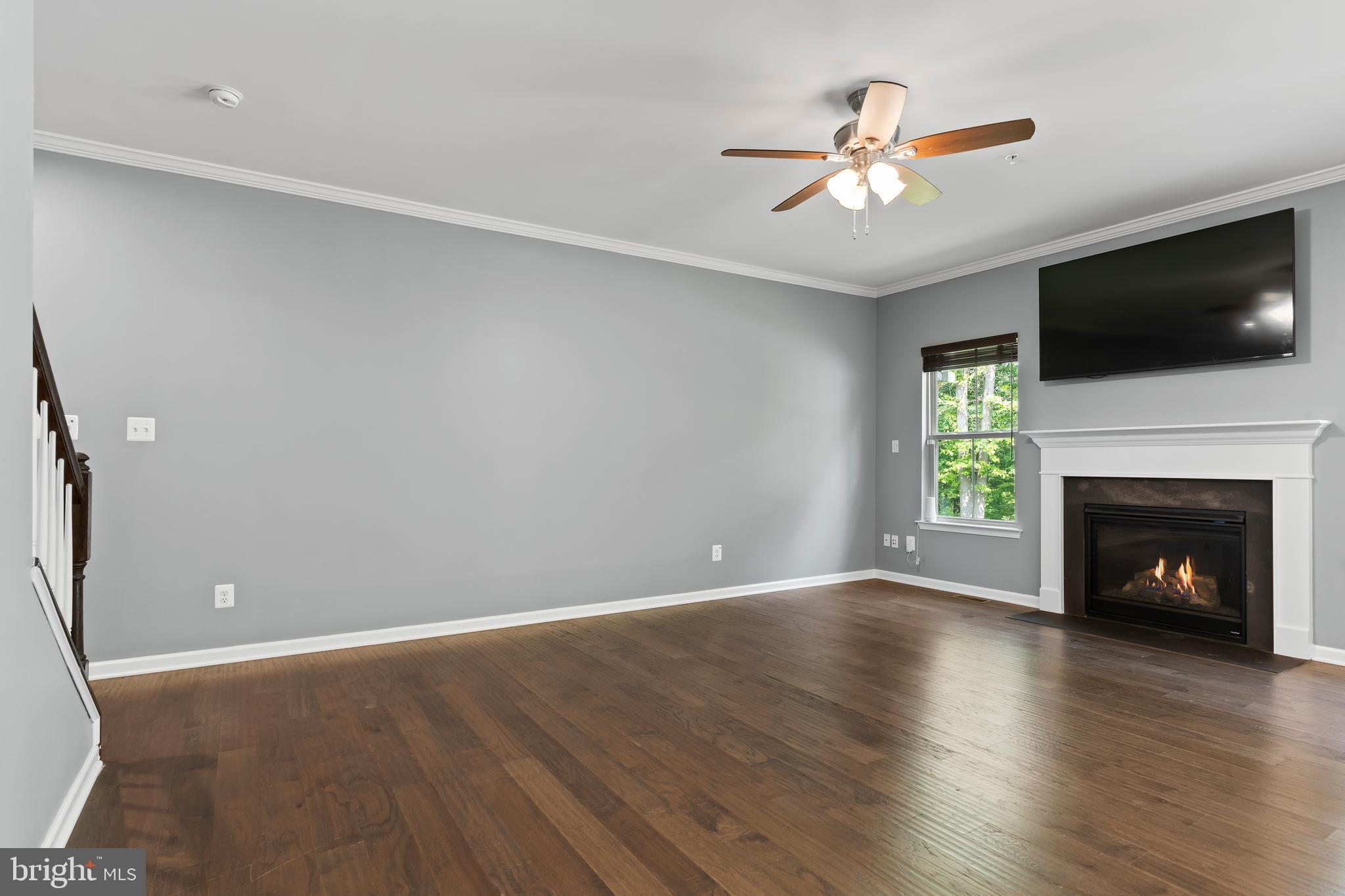 STRAY WINDS FARM - Residential