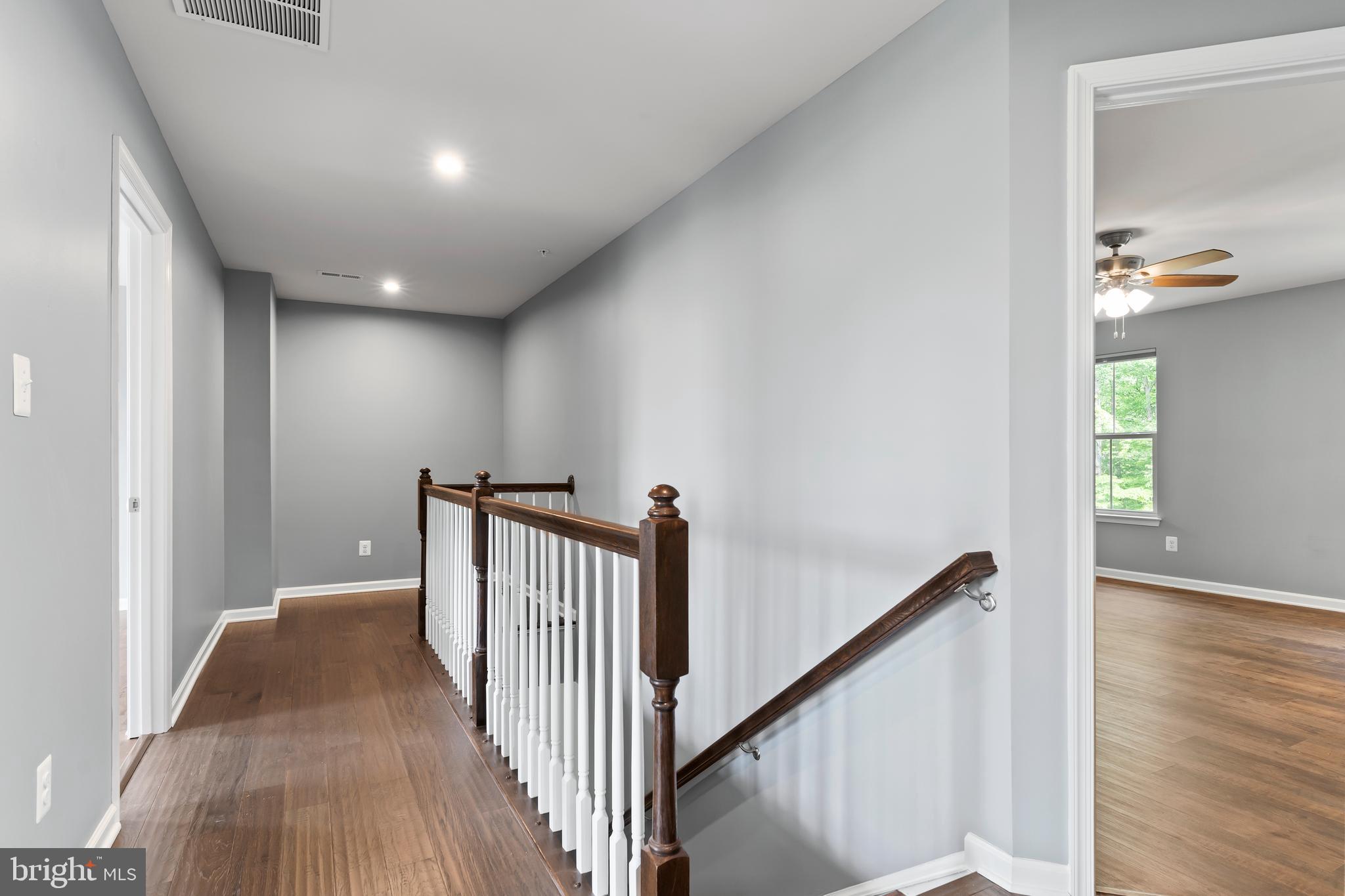 STRAY WINDS FARM - Residential