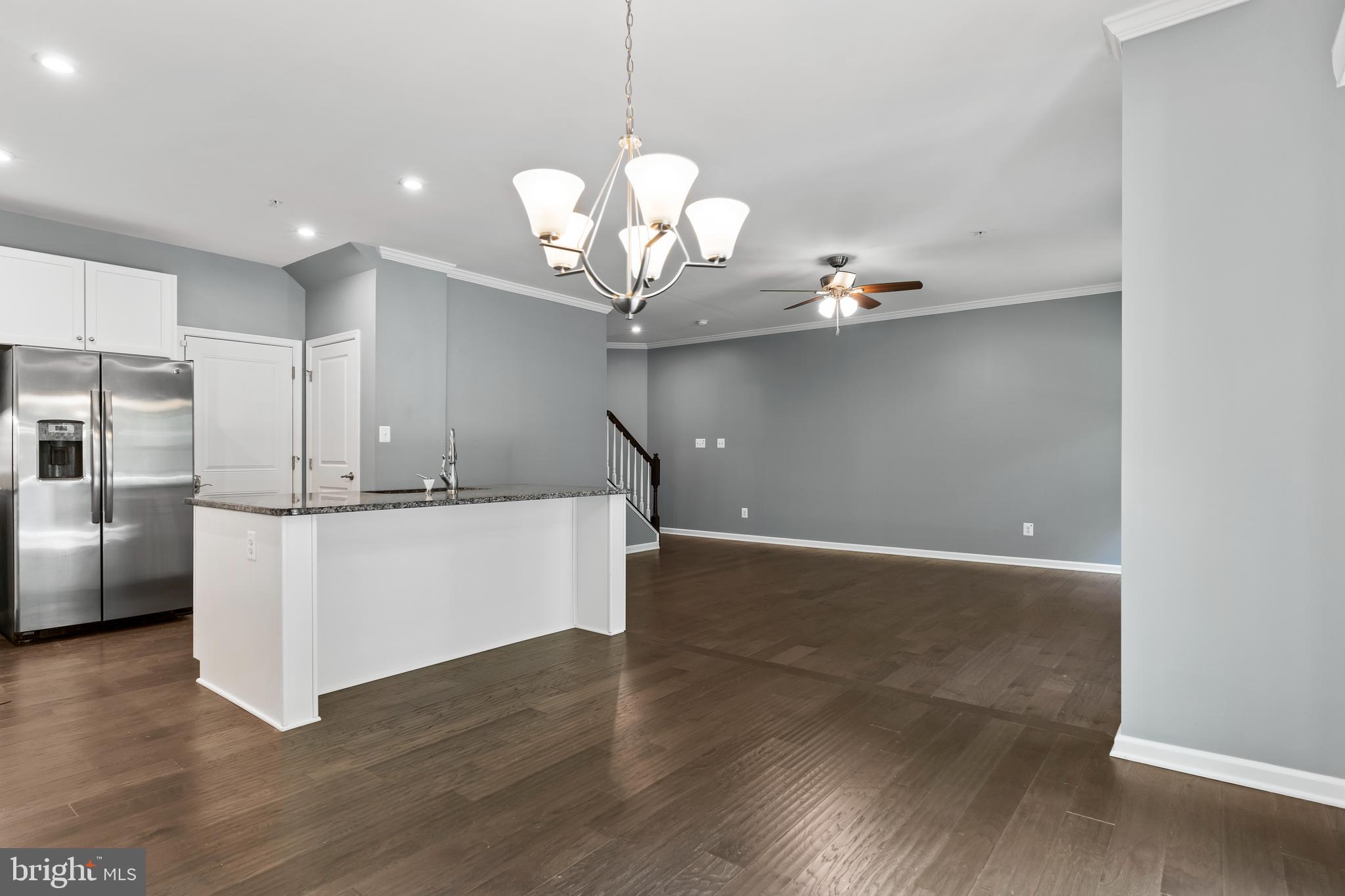 STRAY WINDS FARM - Residential