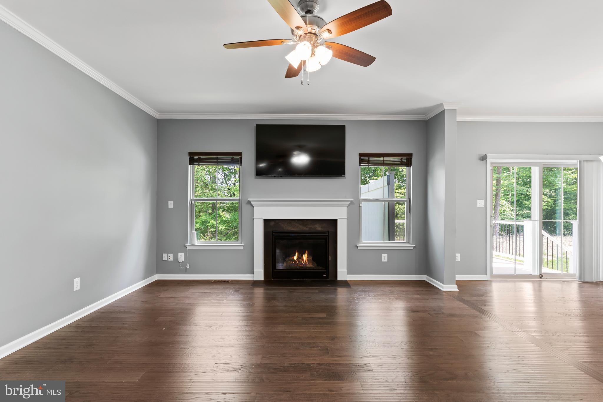 STRAY WINDS FARM - Residential