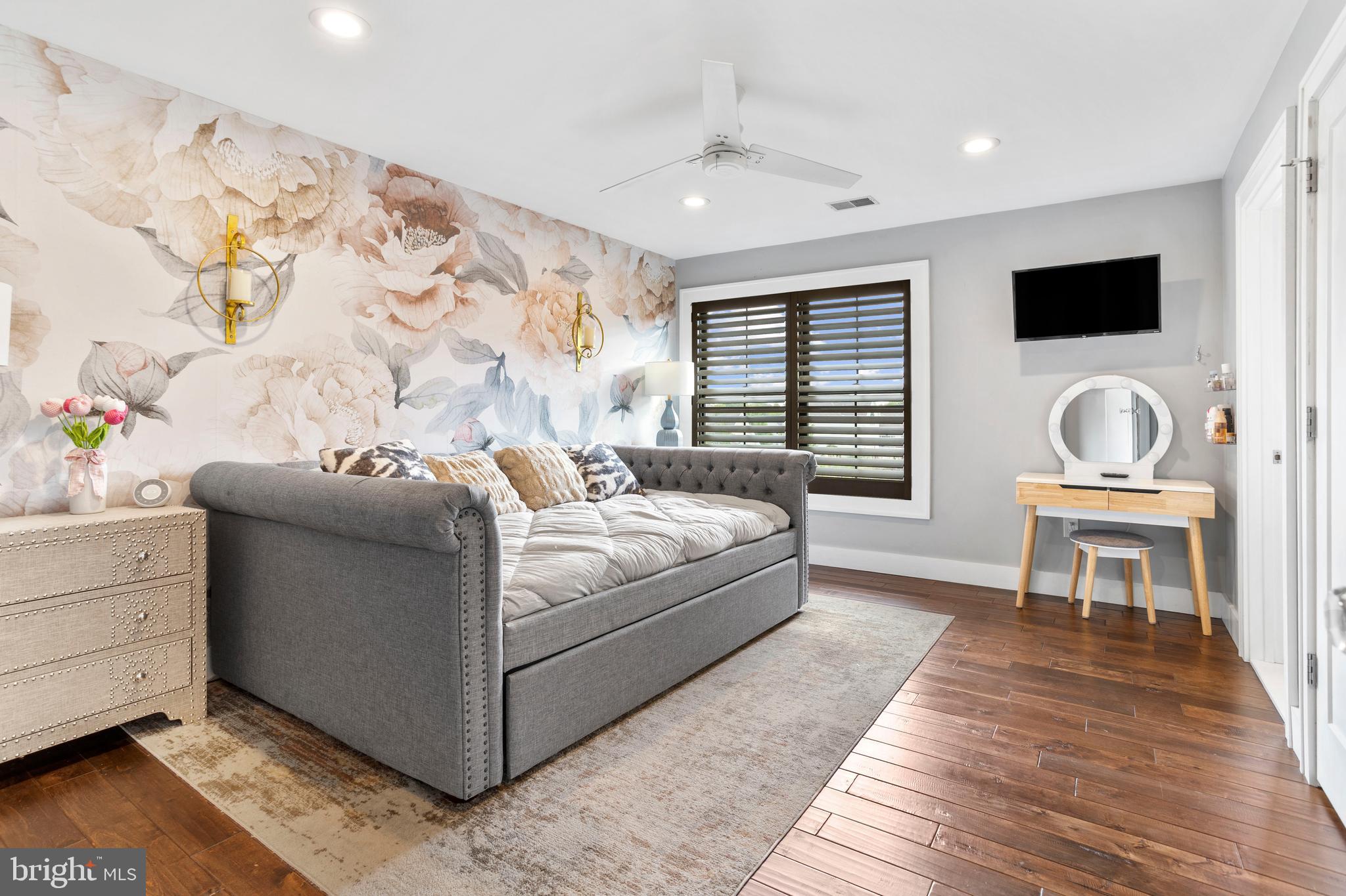 GREYSTONE - Residential