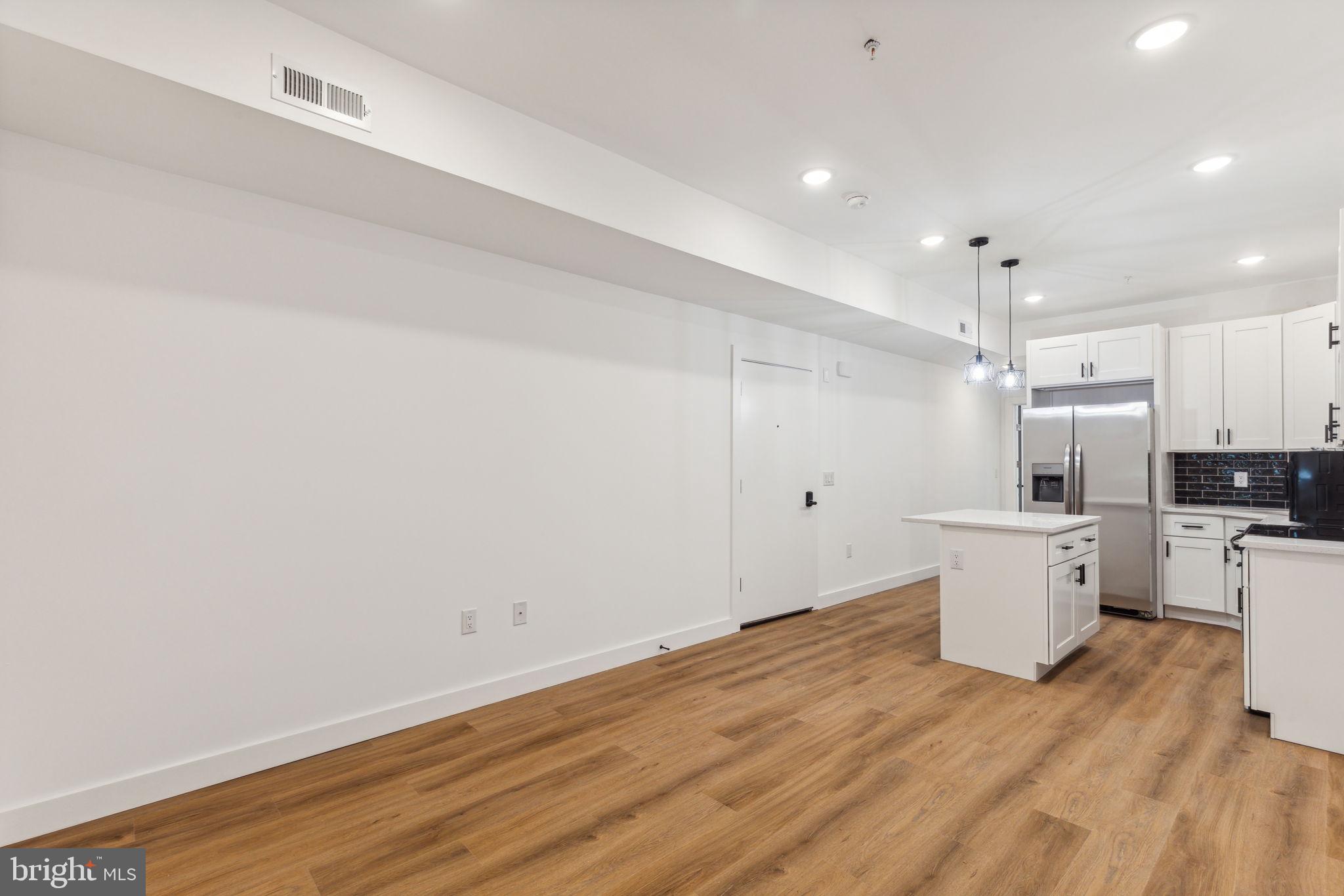 TEMPLE UNIVERSITY - Residential Lease