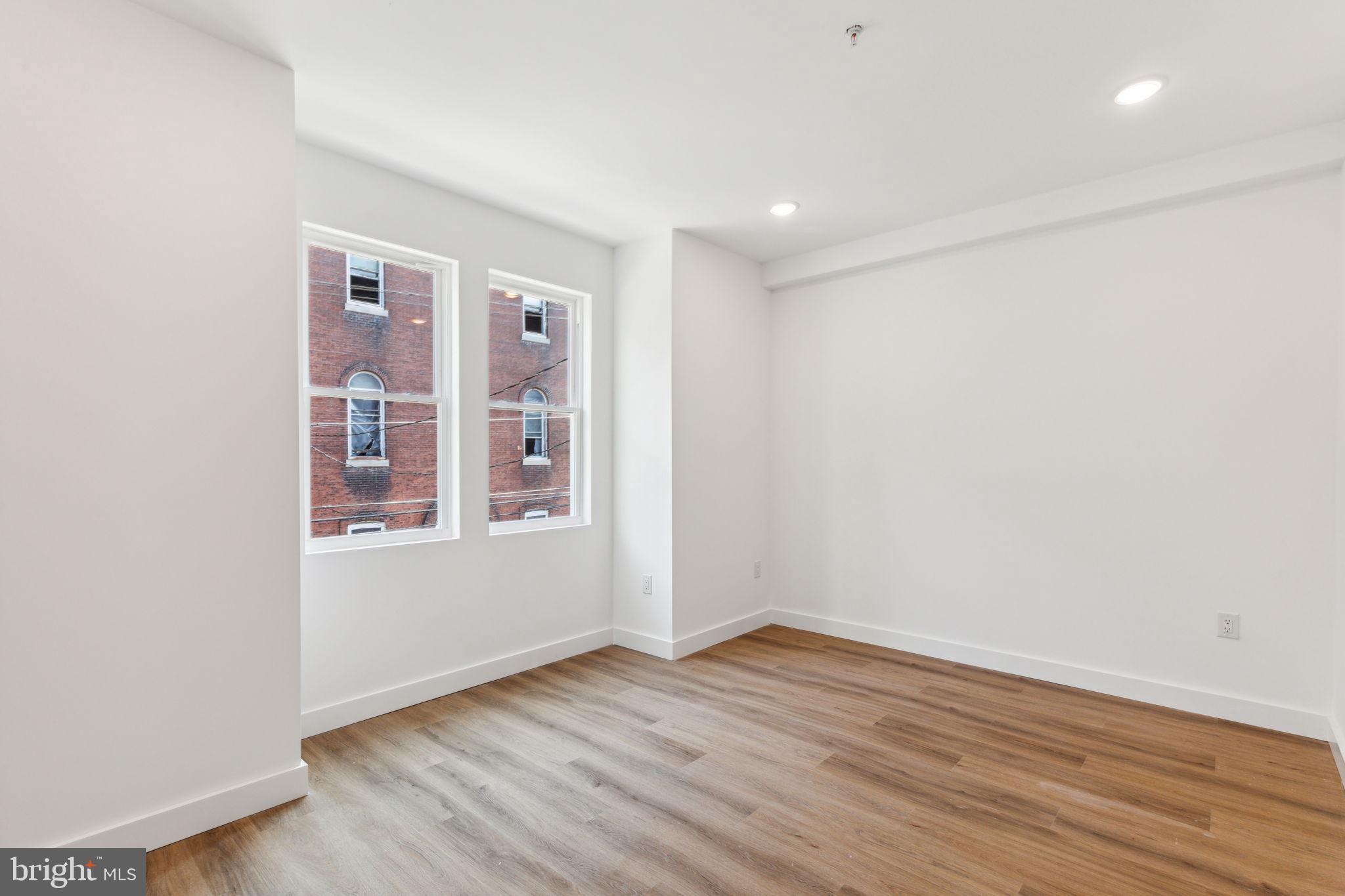 TEMPLE UNIVERSITY - Residential Lease