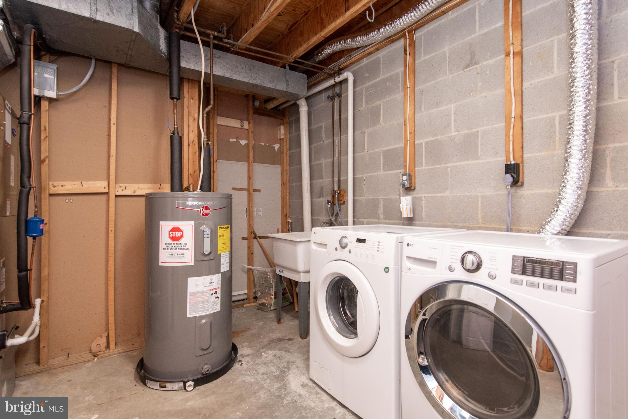 DARTMOUTH GLEN - Residential Lease