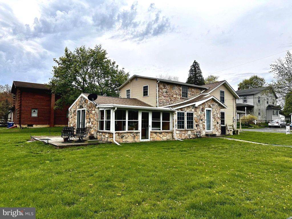 Photo of 202 Decatur Street, Elizabethtown, PA 17022 (MLS # PALA2049920)