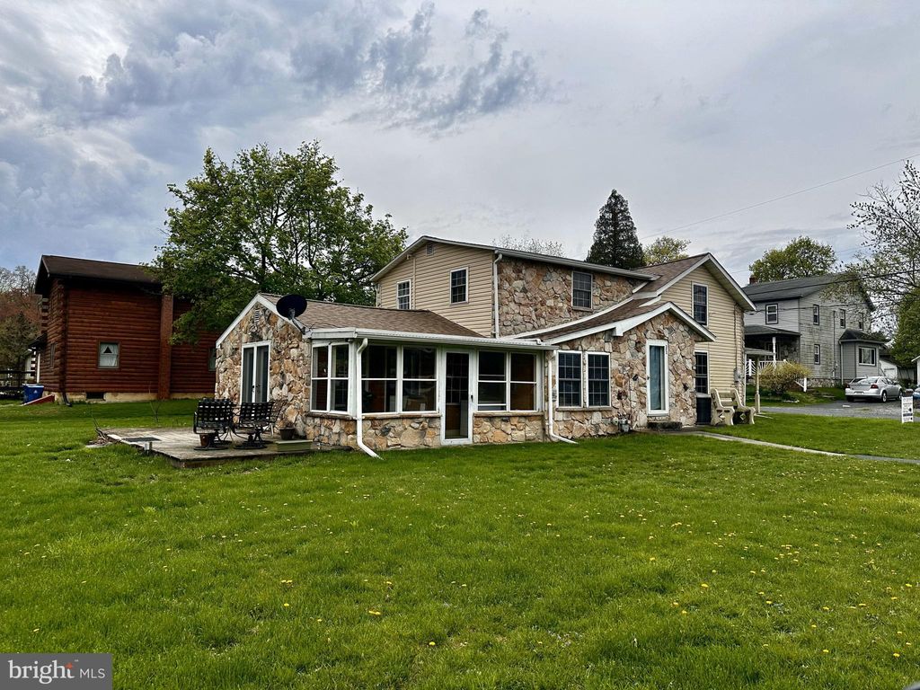 Photo of 202 Decatur Street, Elizabethtown, PA 17022 (MLS # PALA2049920)