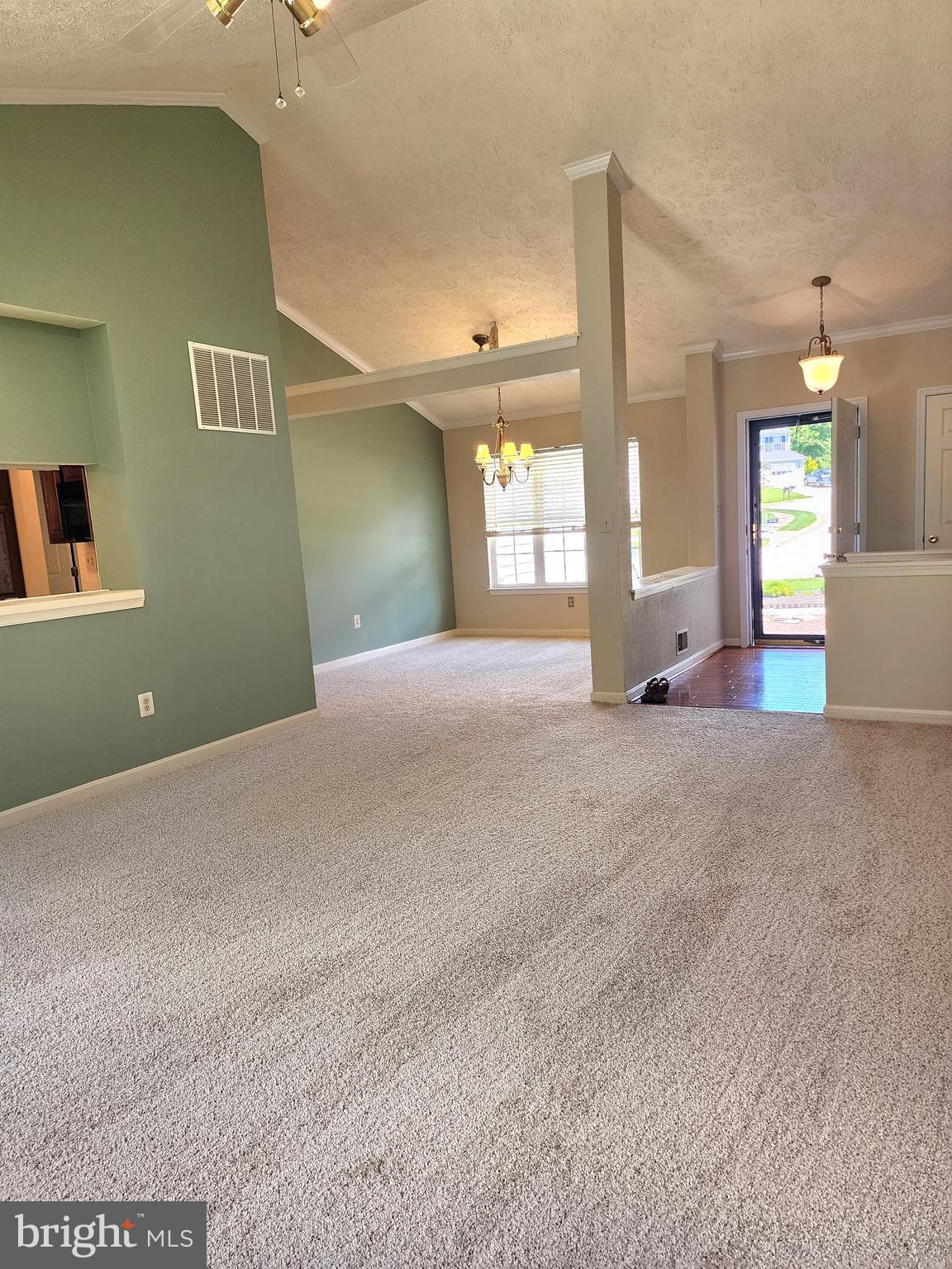 3102 LAUREL VIEW DRIVE