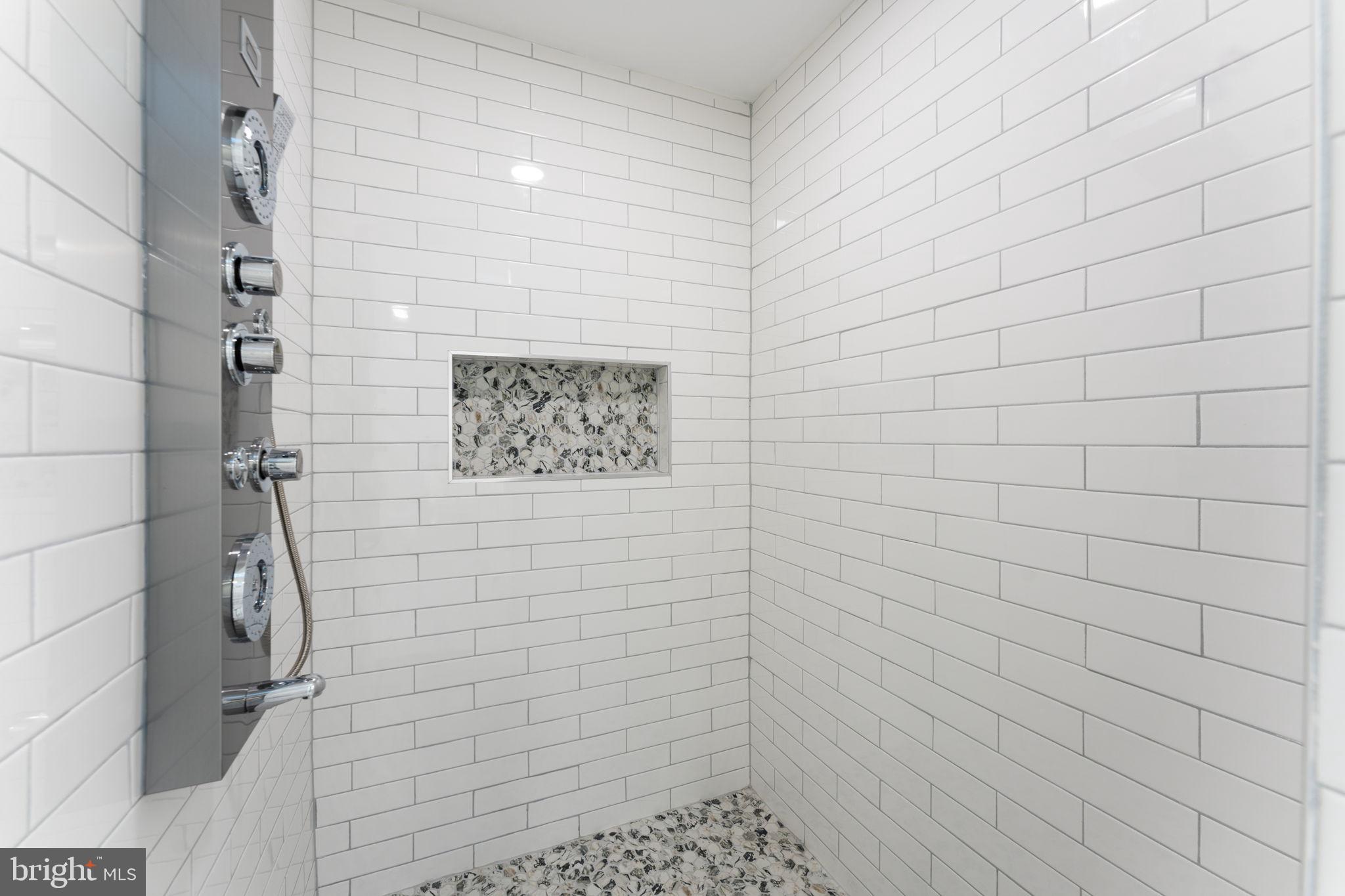 HERITAGE WALK - Residential