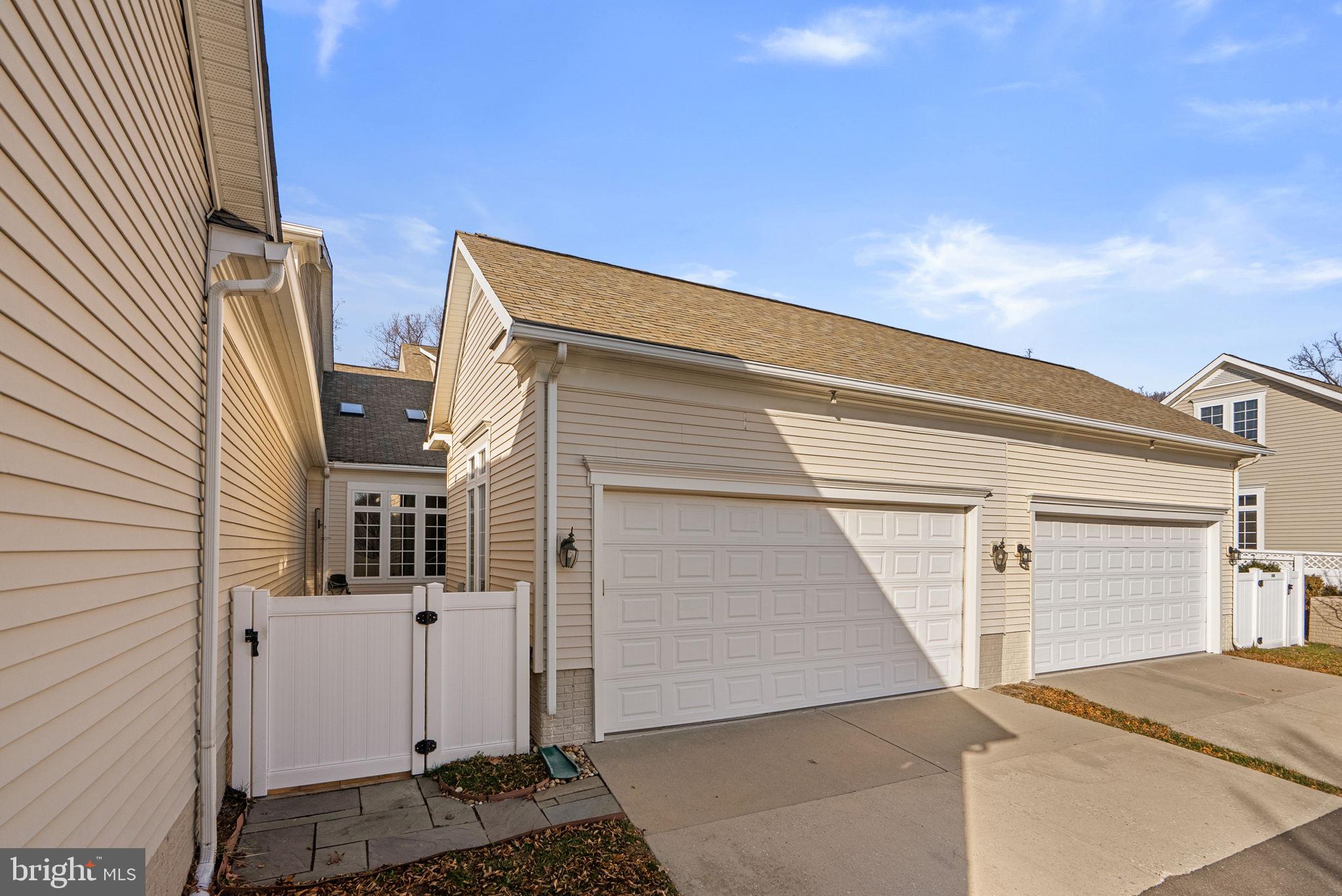 ELLICOTT HILLS - Residential