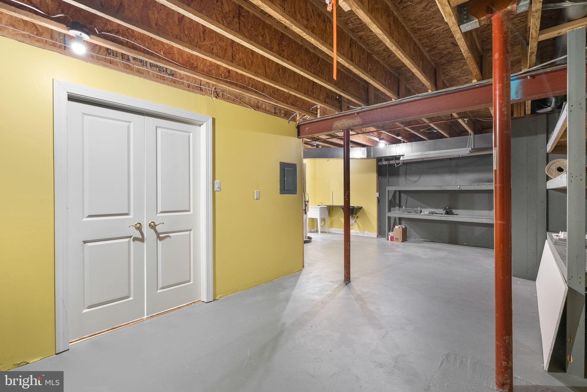 ELLICOTT HILLS - Residential