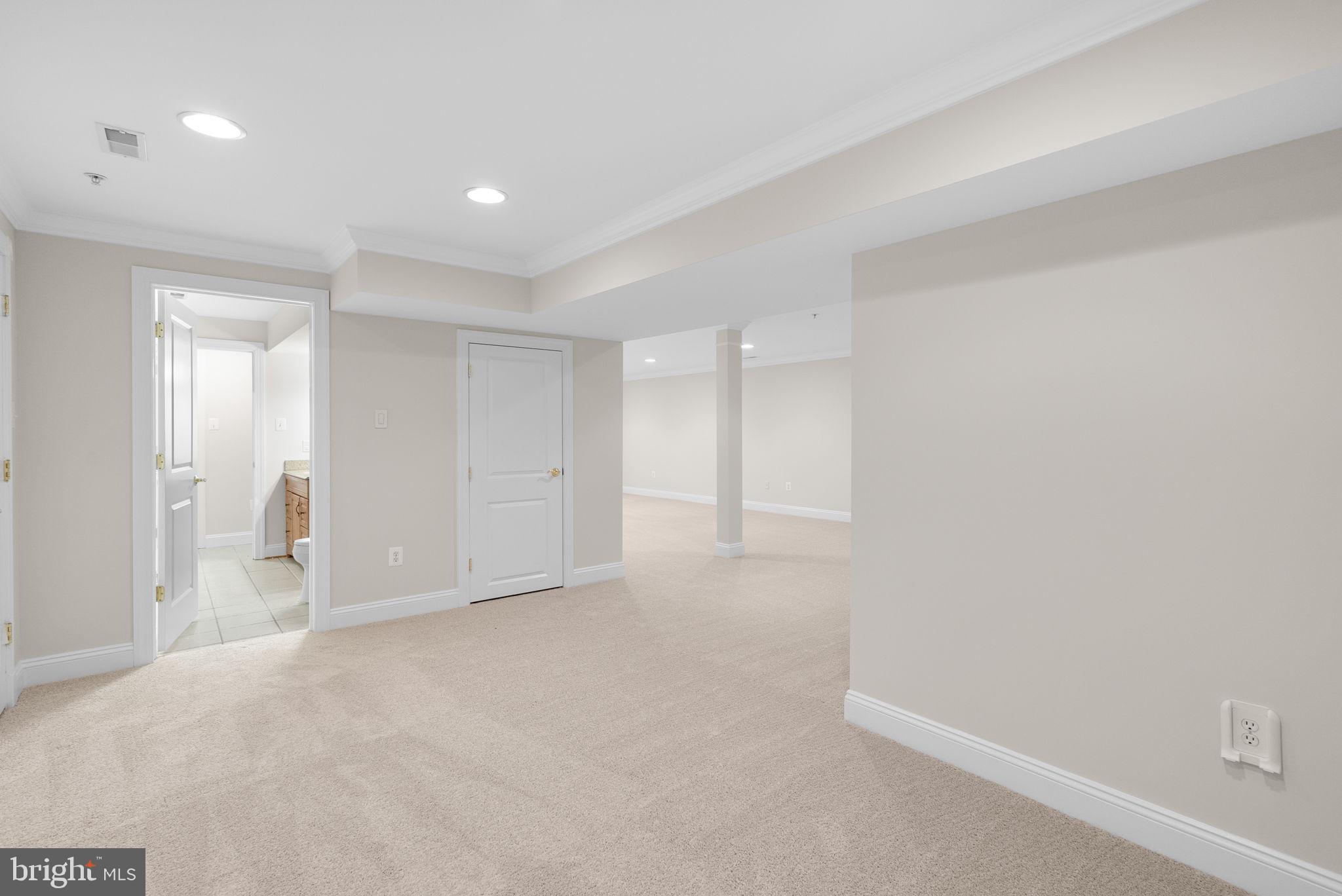 ELLICOTT HILLS - Residential