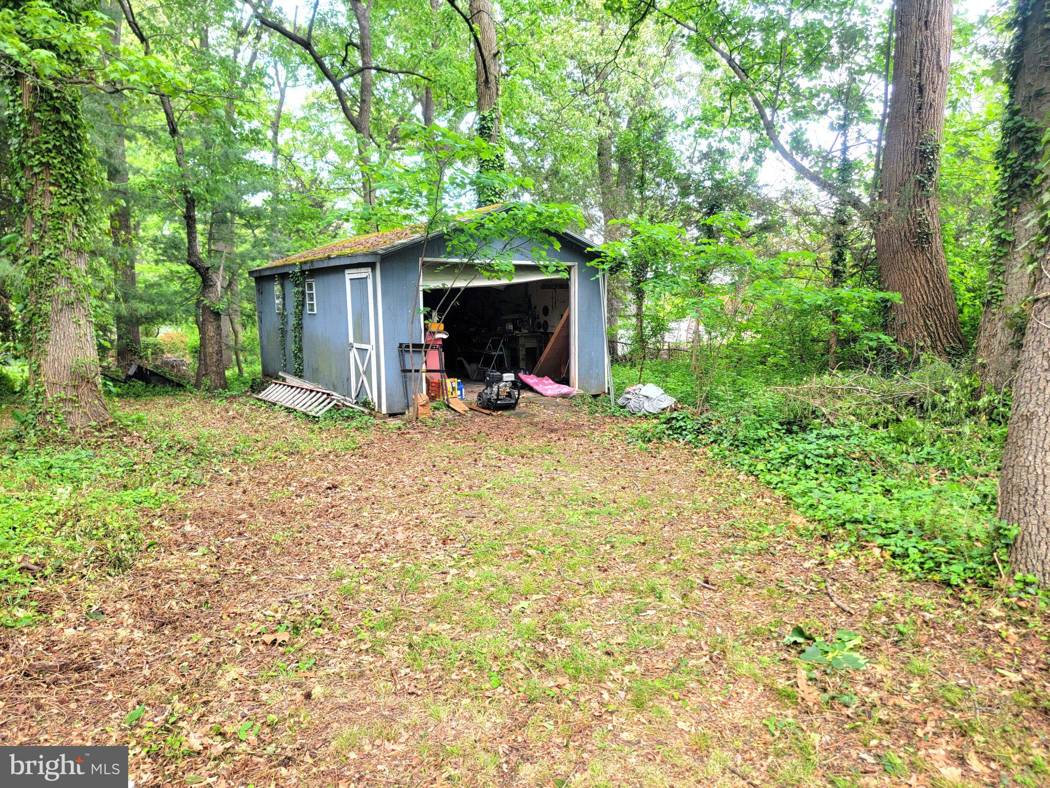 ROCKY ACRES - Residential