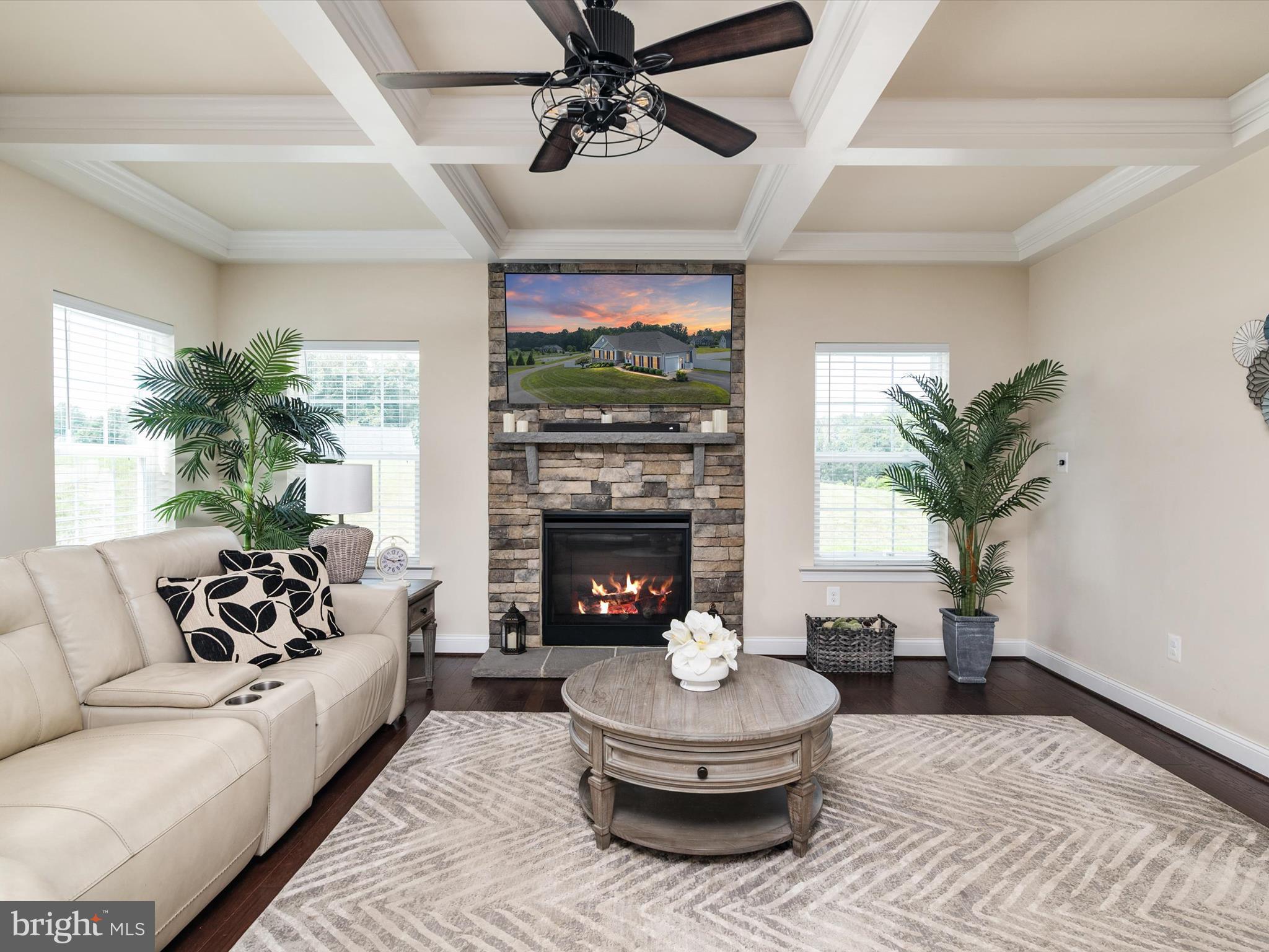 TWIN PONDS - Residential