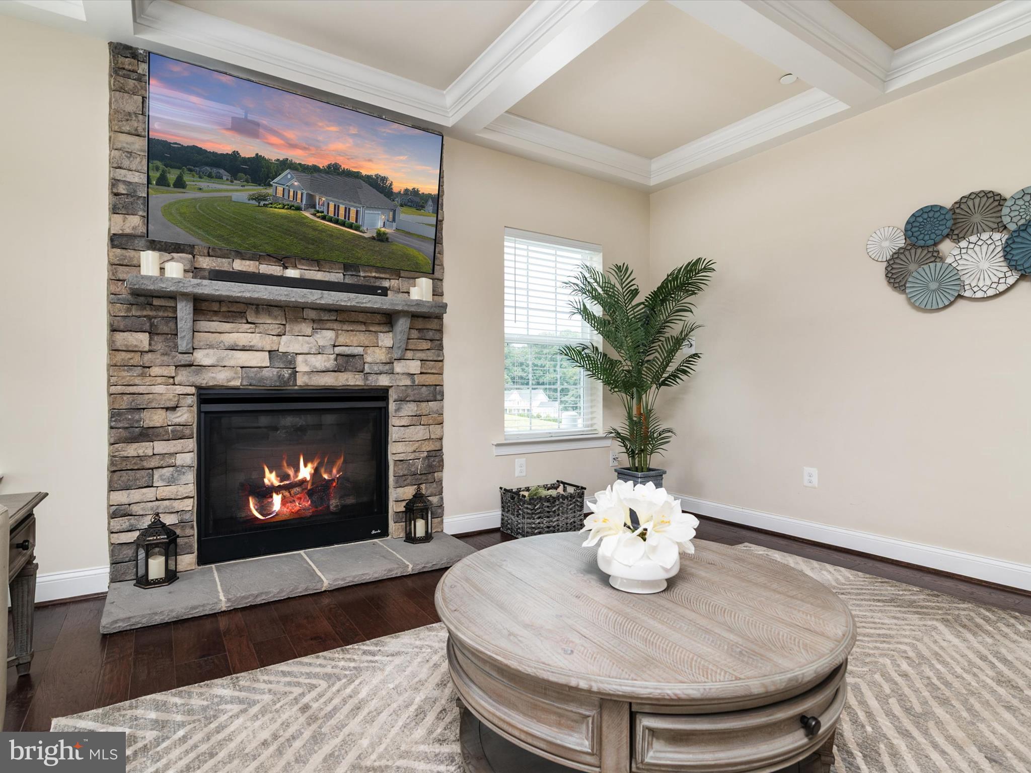 TWIN PONDS - Residential