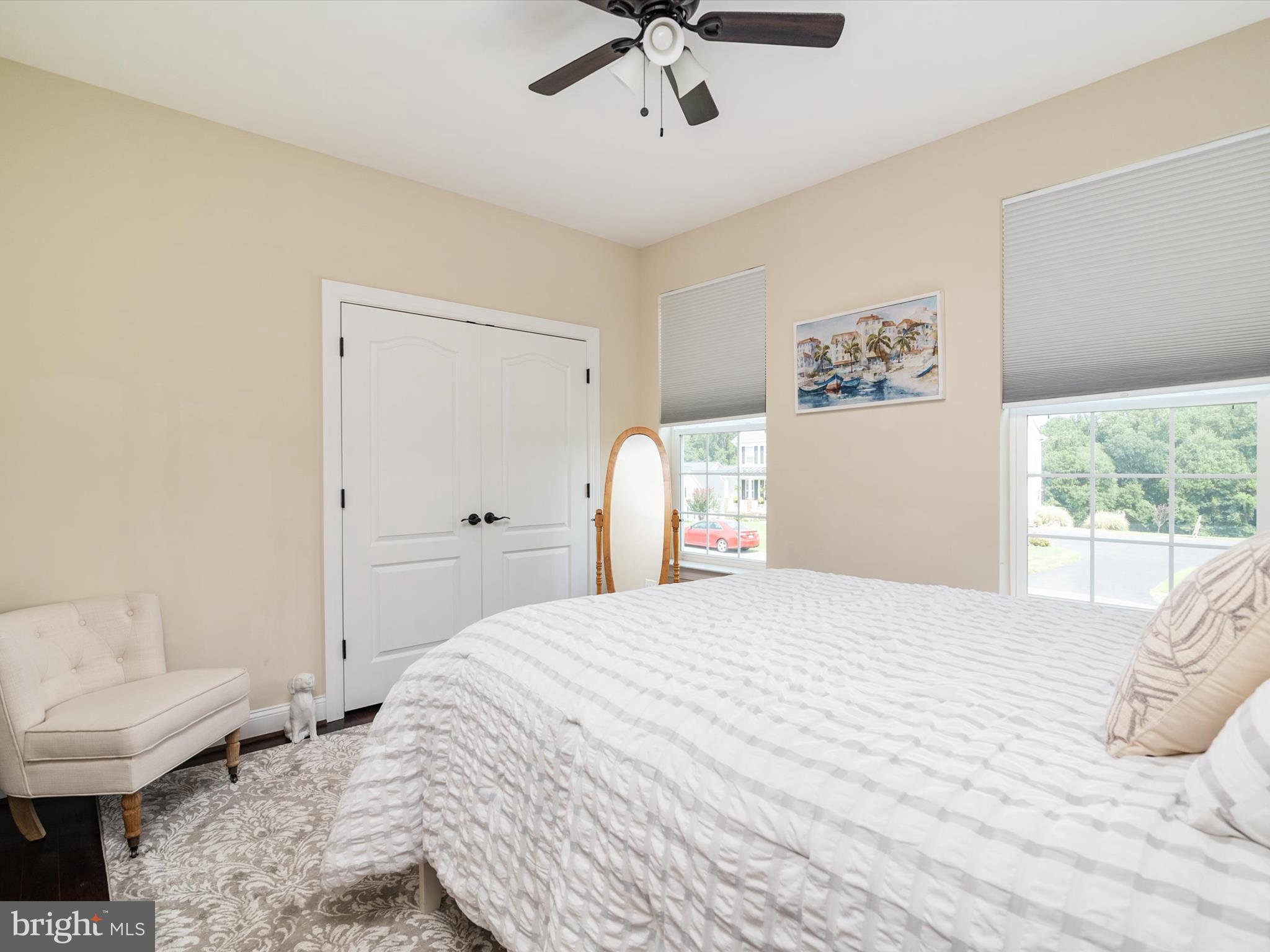 TWIN PONDS - Residential