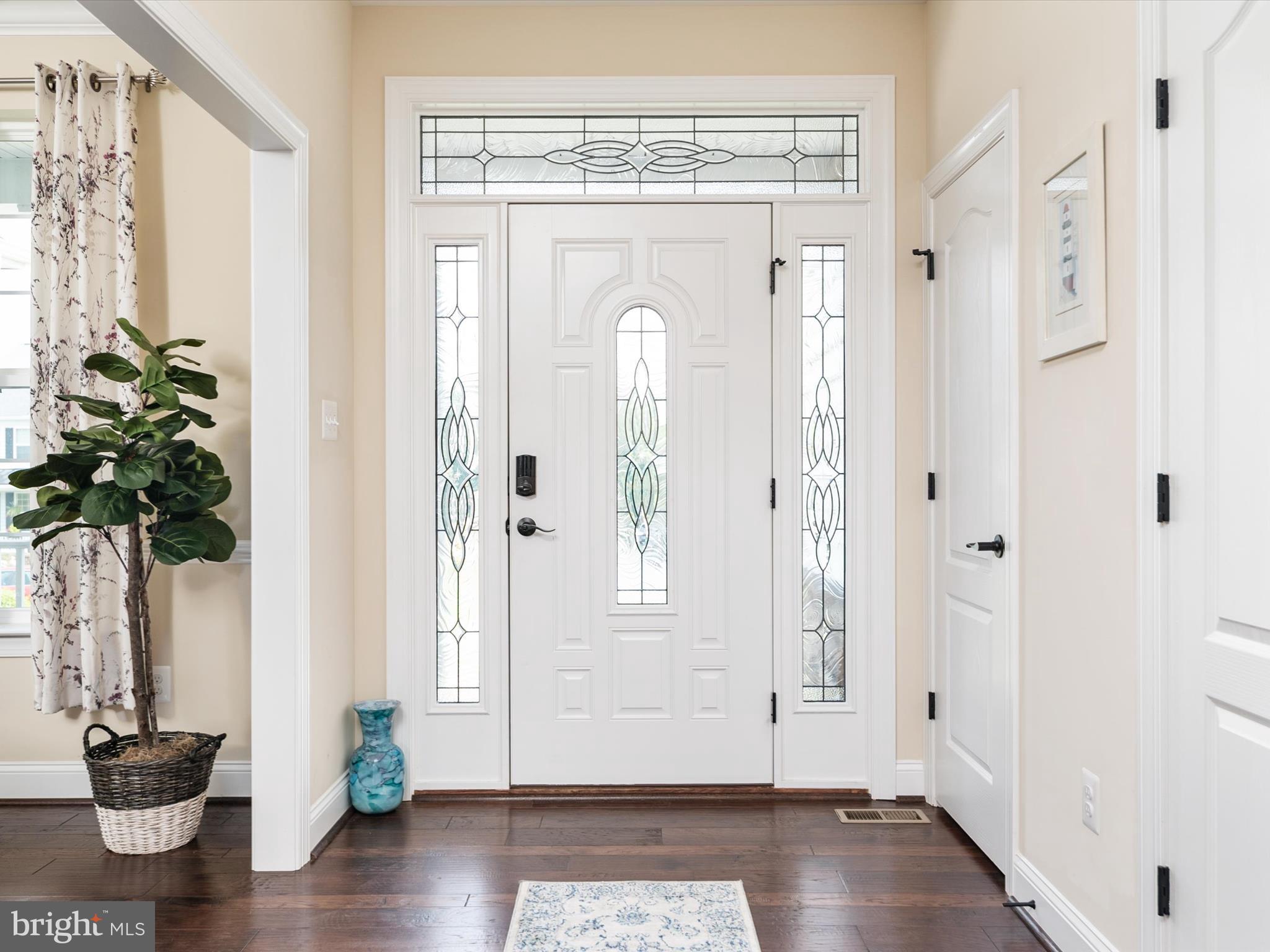 TWIN PONDS - Residential