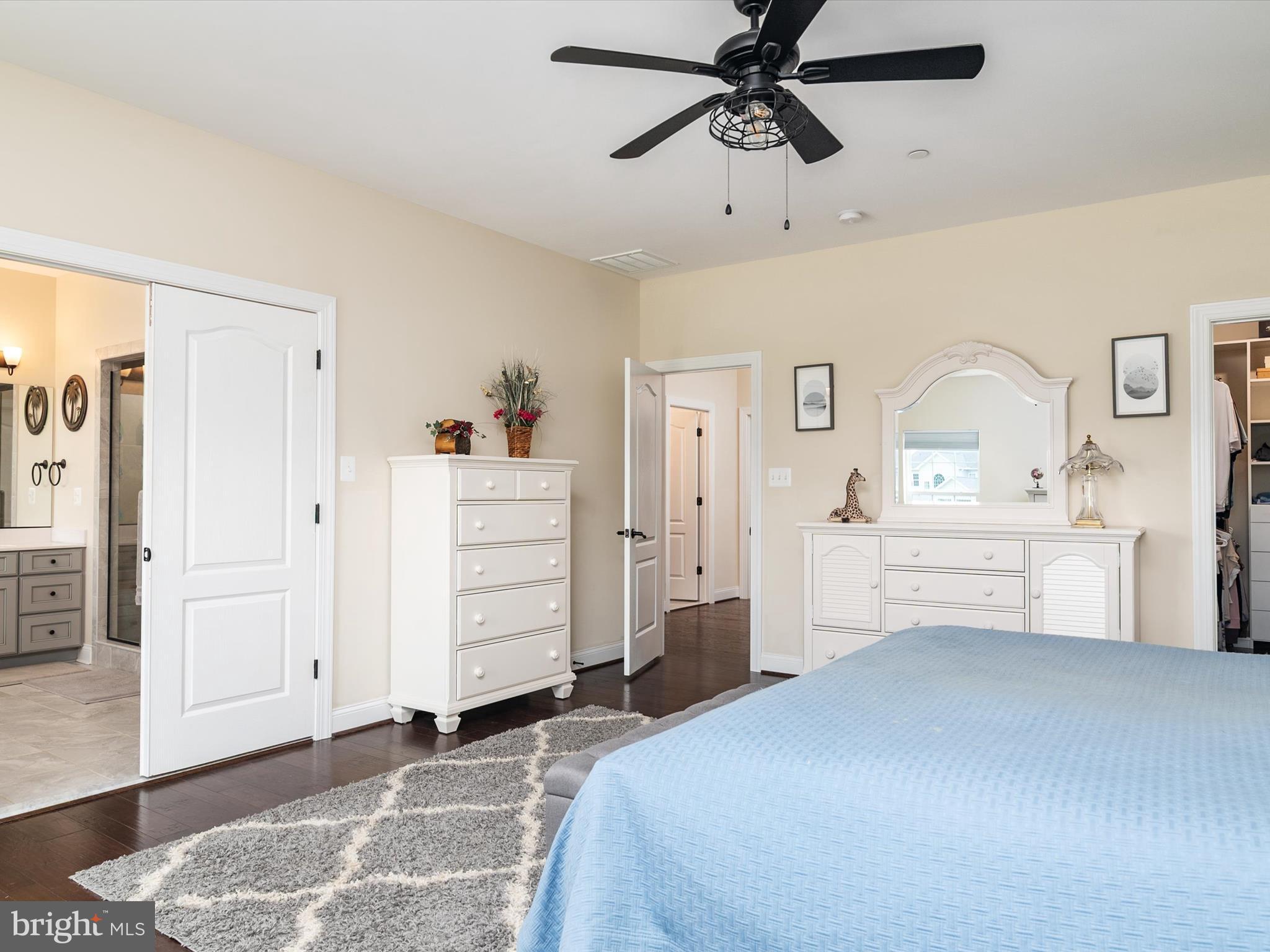 TWIN PONDS - Residential