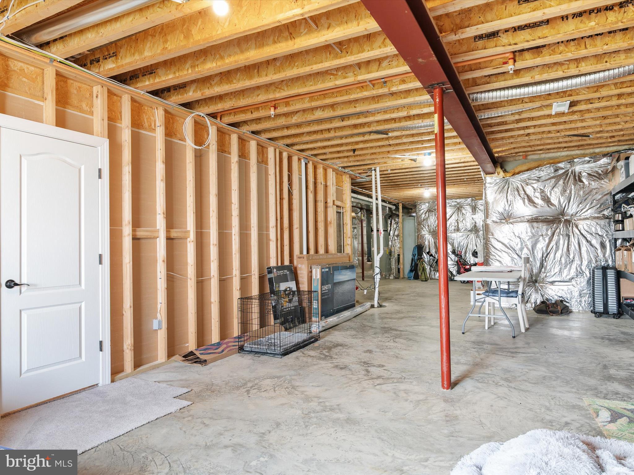 TWIN PONDS - Residential