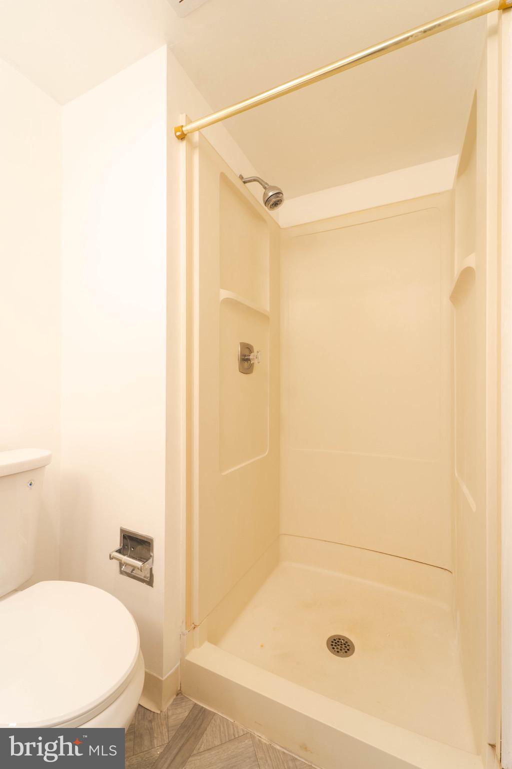 ROTONDA - Residential Lease