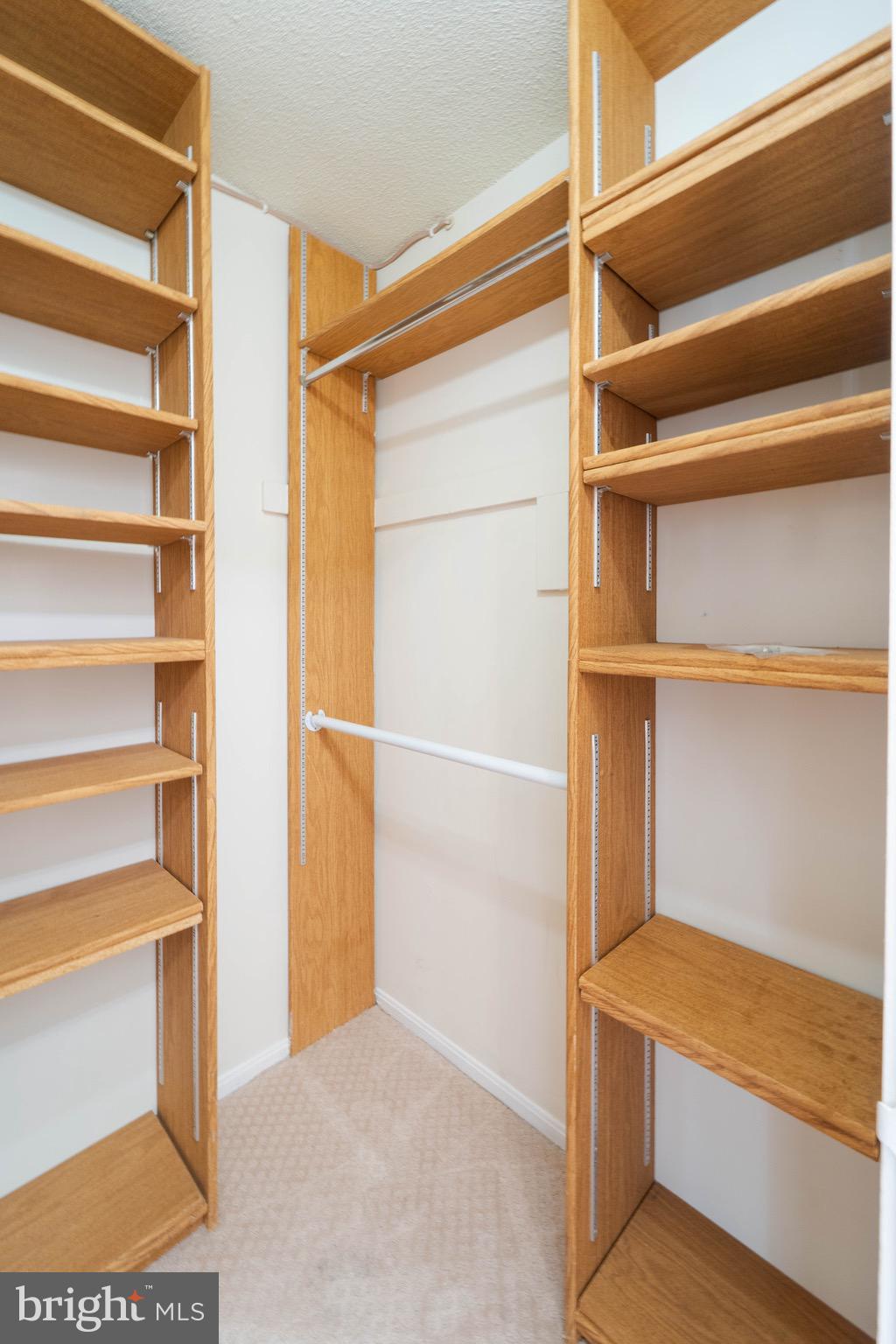 ROTONDA - Residential Lease