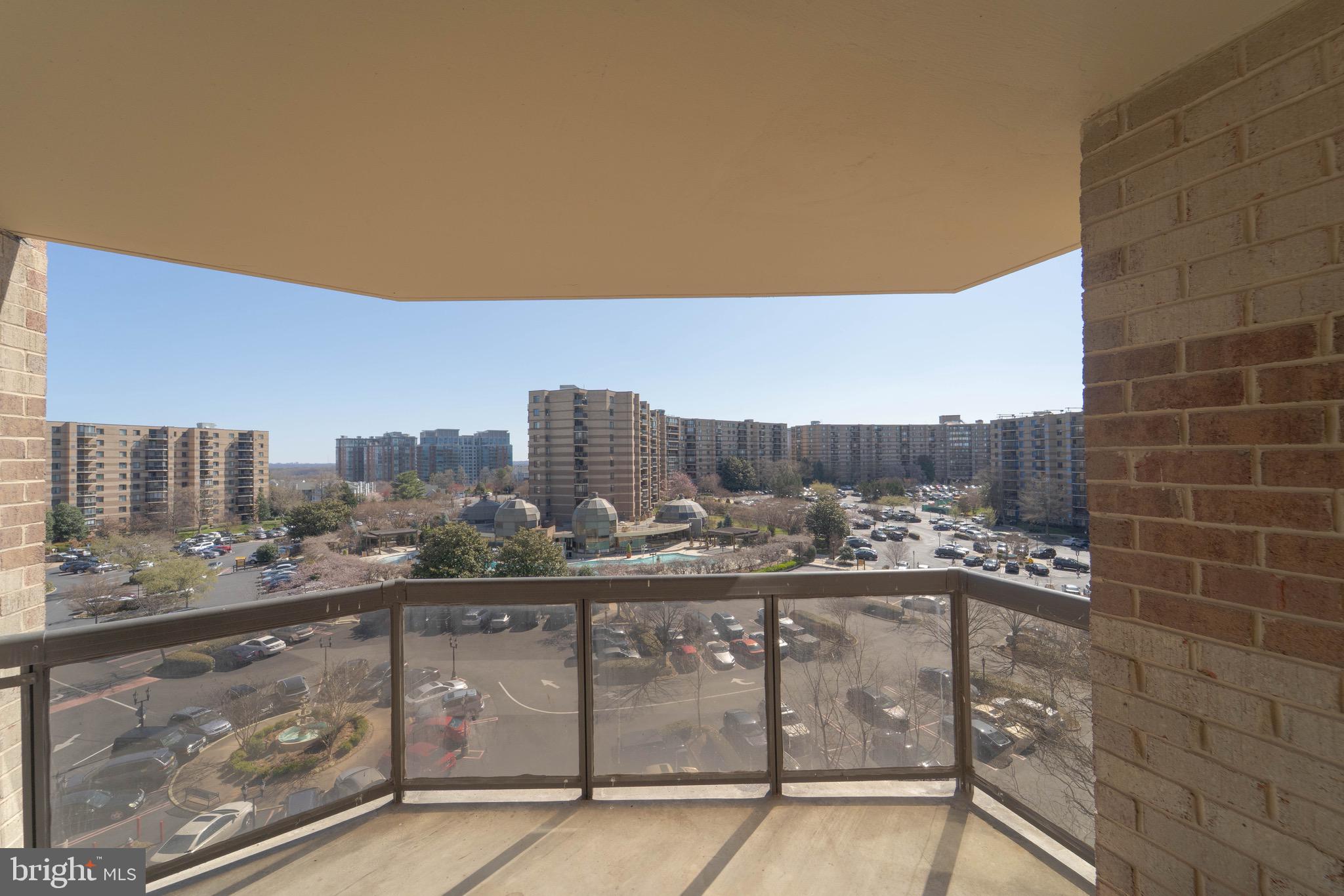 ROTONDA - Residential Lease